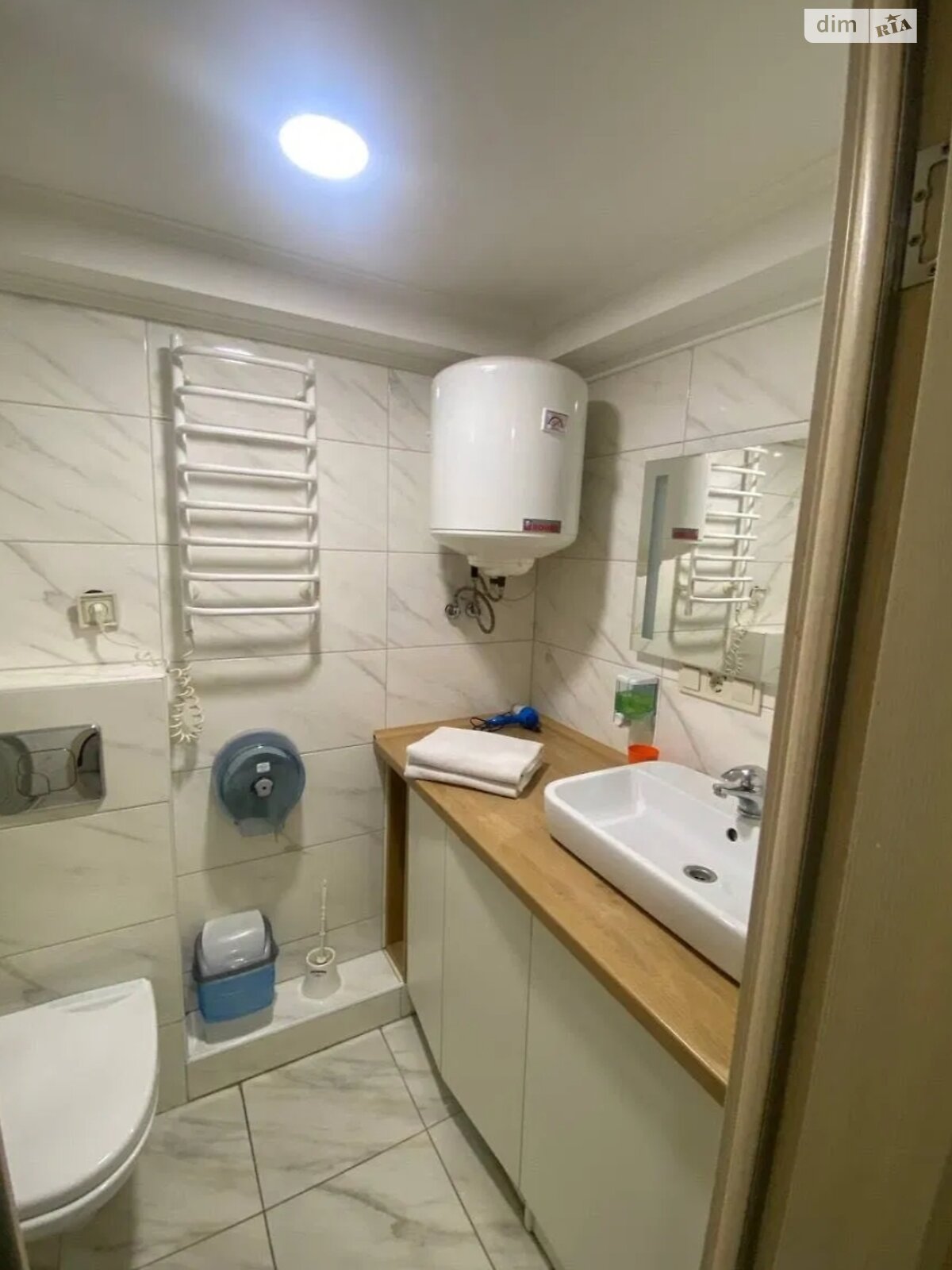 Two-Level Studio Apartment near Beresteiska and Shuliavska Metro Stations