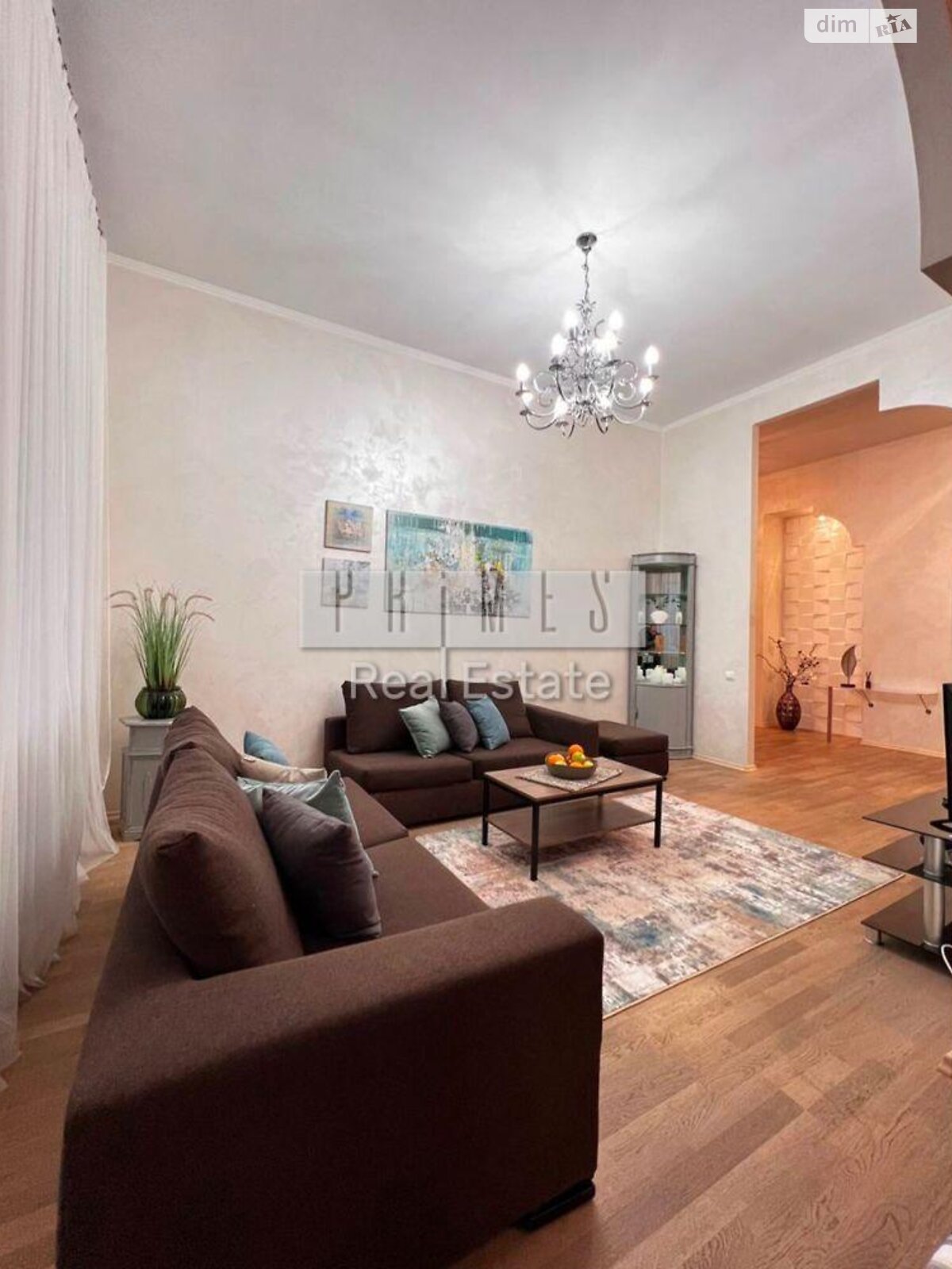Cozy Apartment near Golden Gate in Kyiv City Center