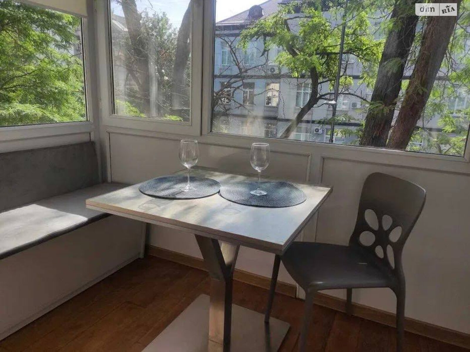 2-Room Apartment in Historic City Center near City Council