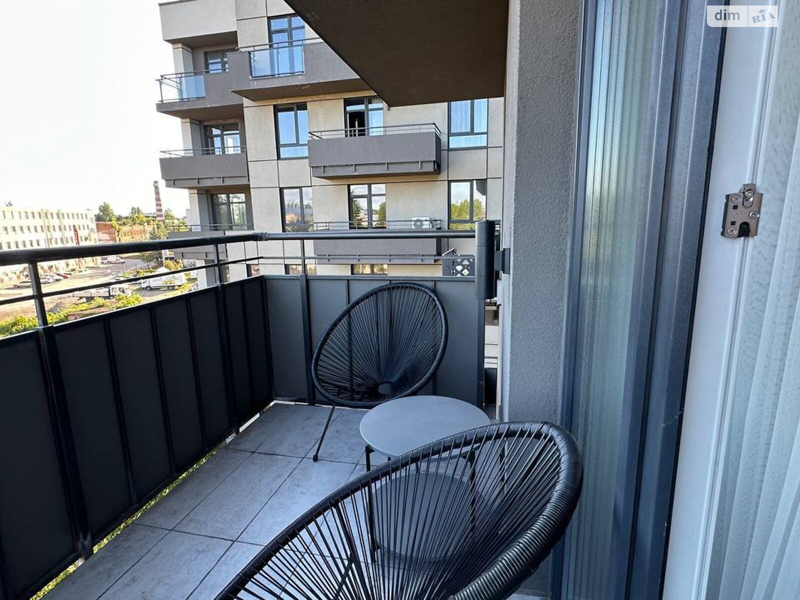 2-Bedroom Apartment in SOTA DUET Business Class Complex