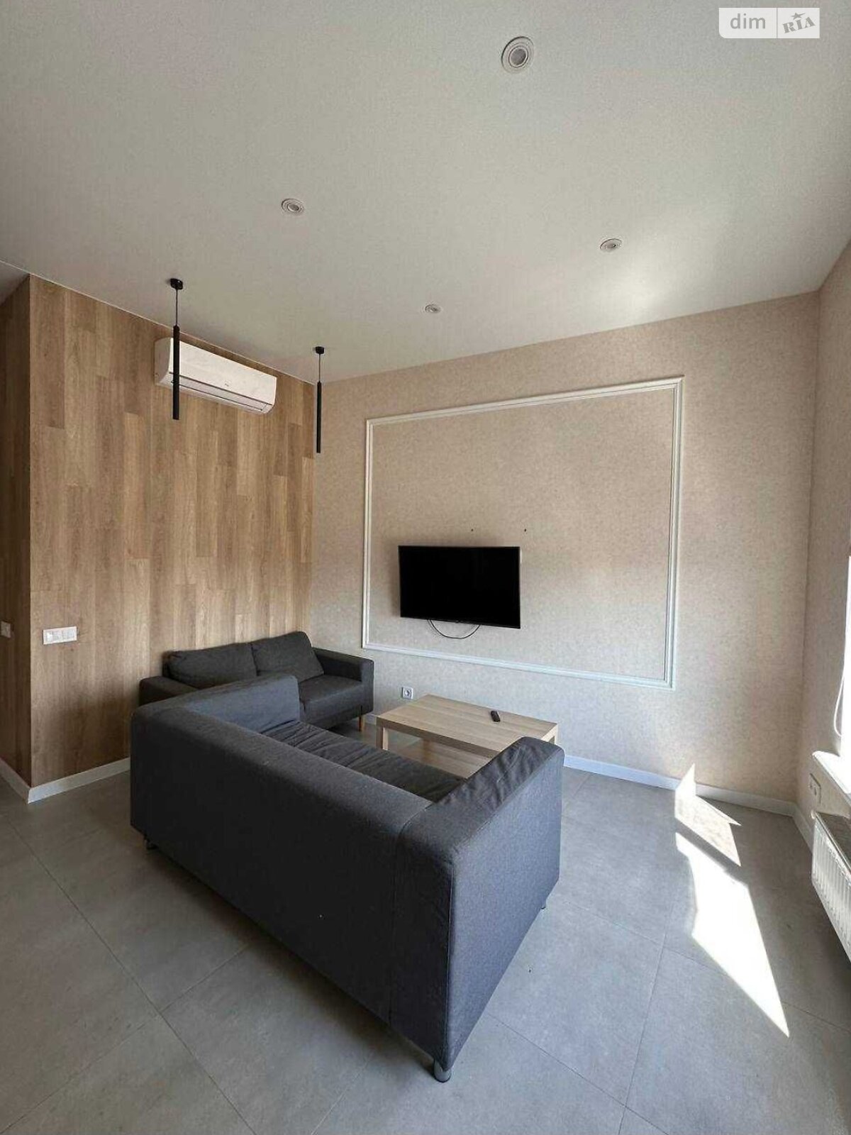 2-Room Apartment near Sea, Parking Included, Modern Design