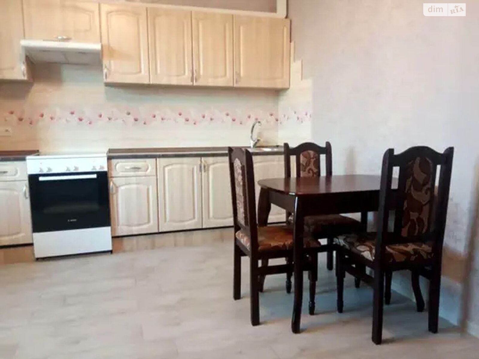 Warm Apartment with Multiple Amenities
