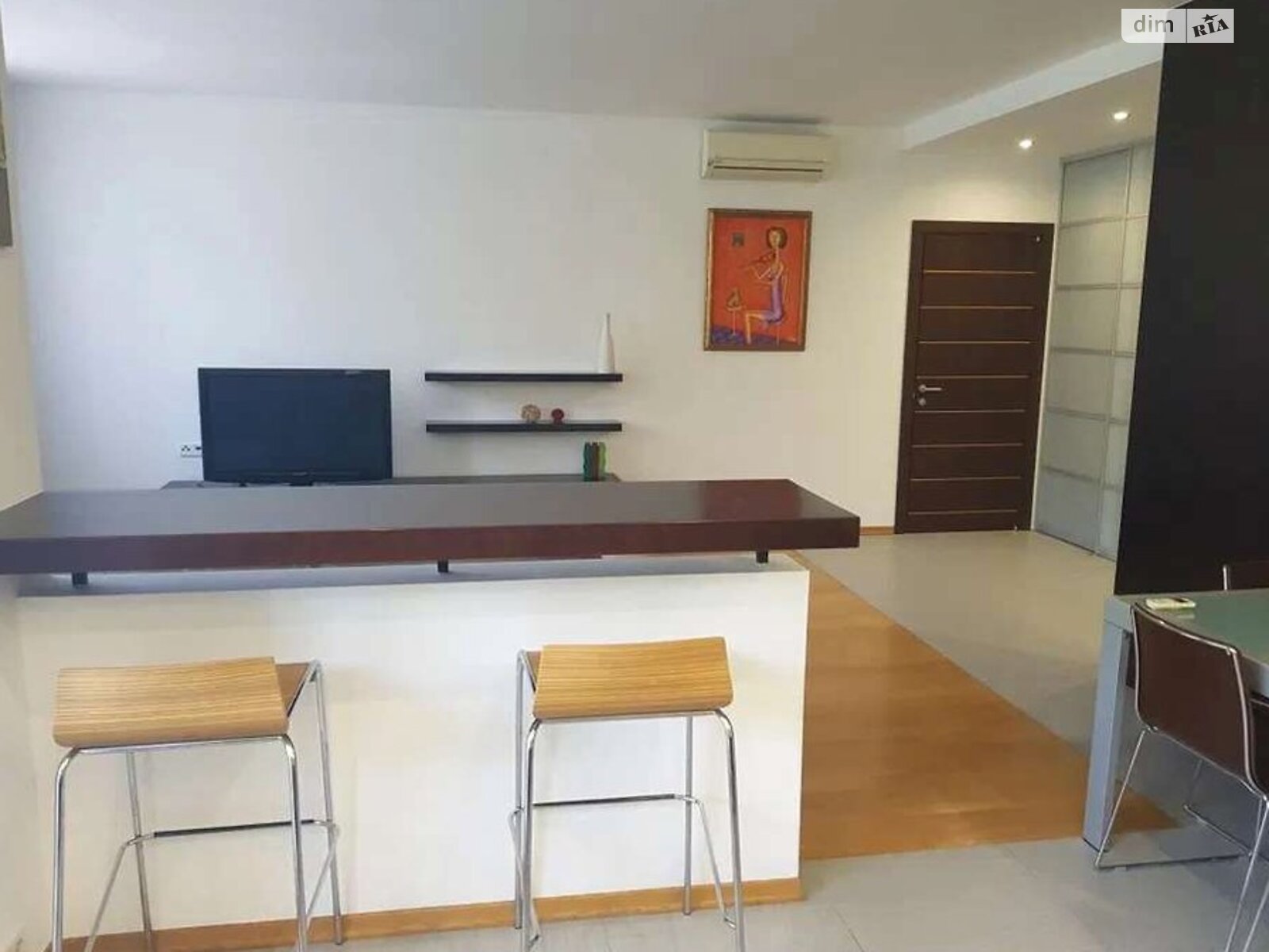2-Room Apartment with Studio Kitchen, Separate Bedroom, and Modern Design