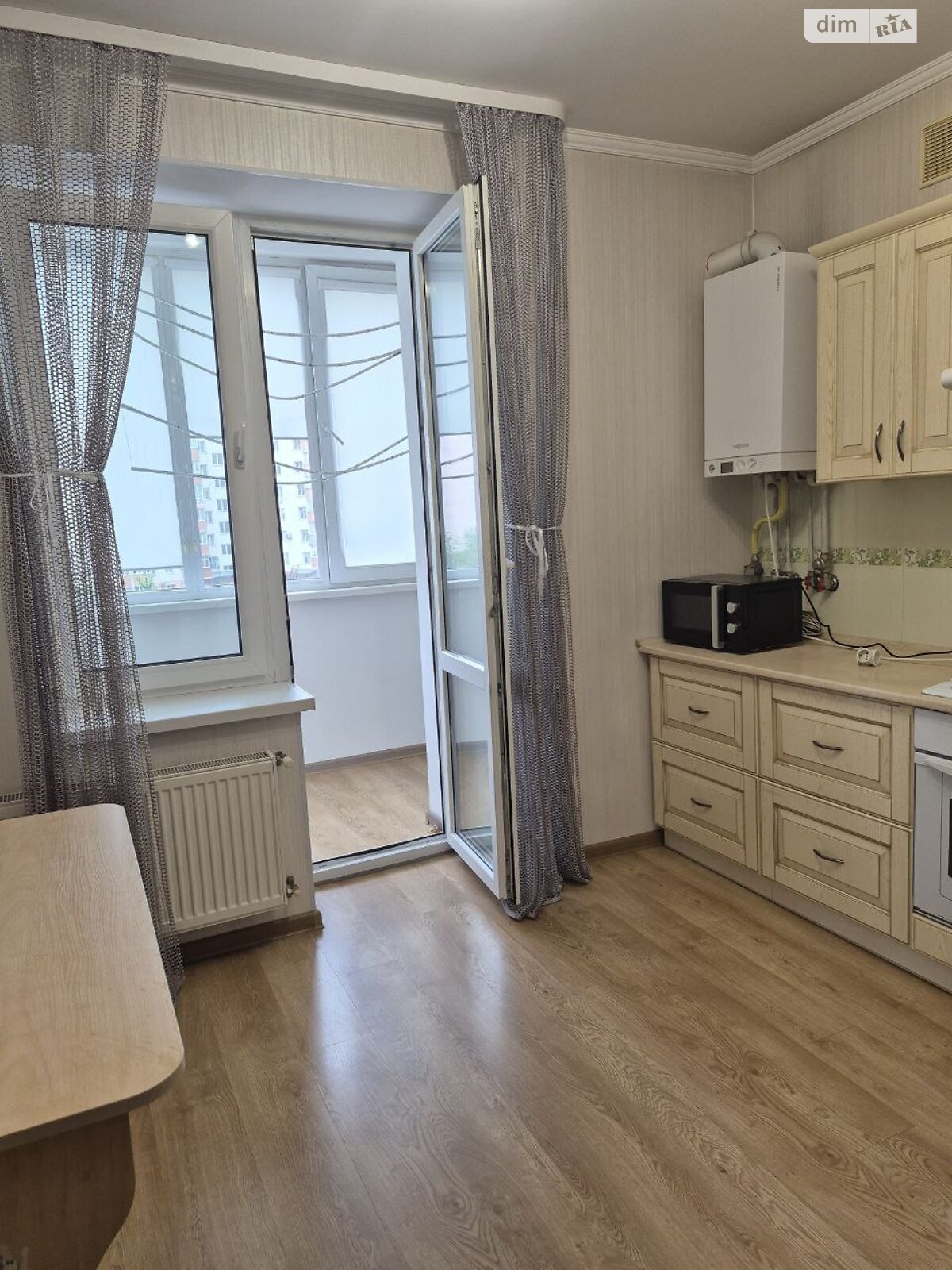 Furnished apartment with individual heating and internet