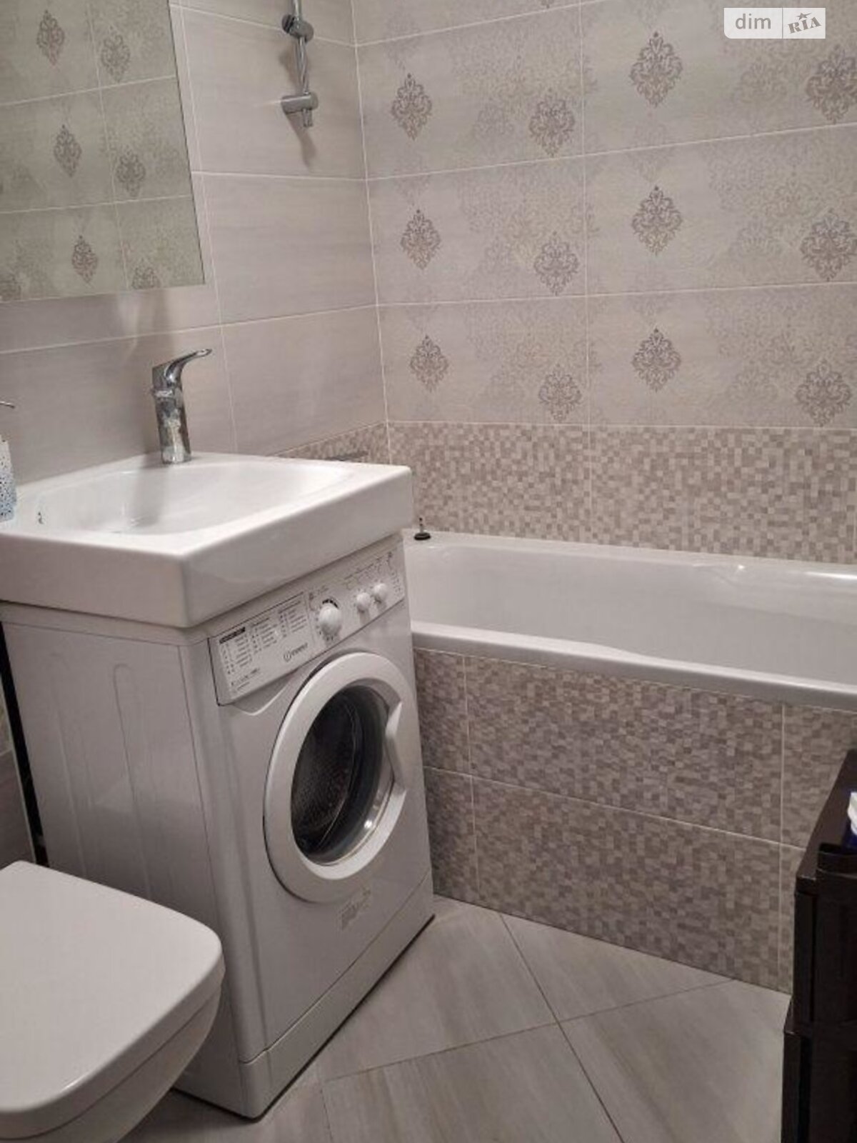 1-Bedroom Apartment near Obolon Metro, Serhiya Danchenka Street