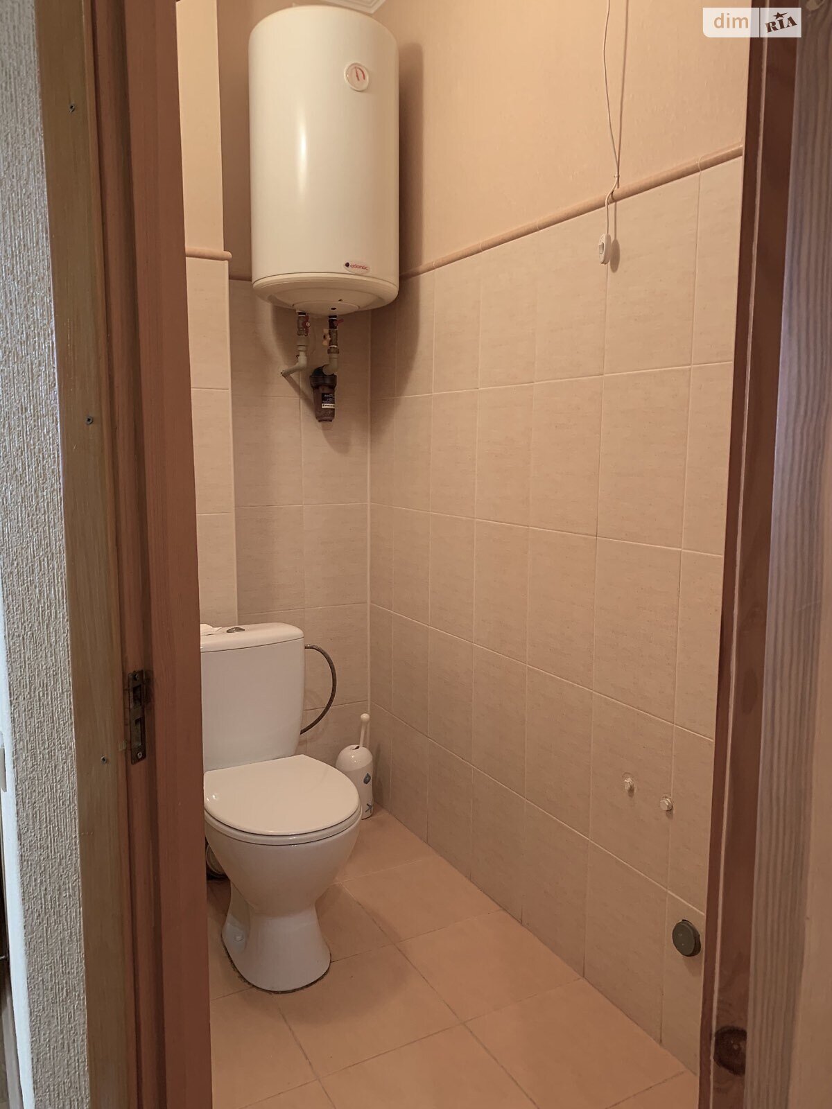 2-бөлмелі пәтер, кірпіш ғимаратта, газ бар, толық жабдықталған