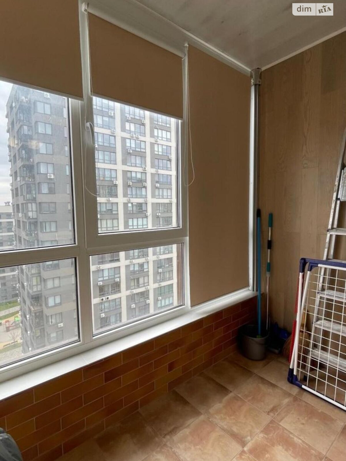 Renovated Apartment with Modern Amenities and Comfortable Design