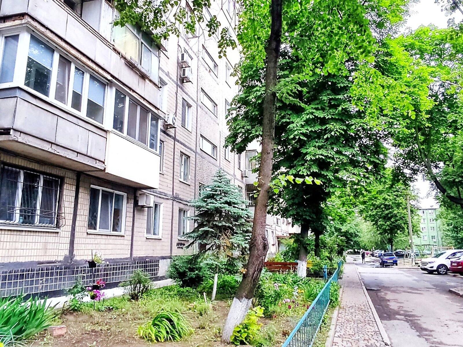 Comfortable 2-Room Apartment in Dnipro, Sunny Embankment Area