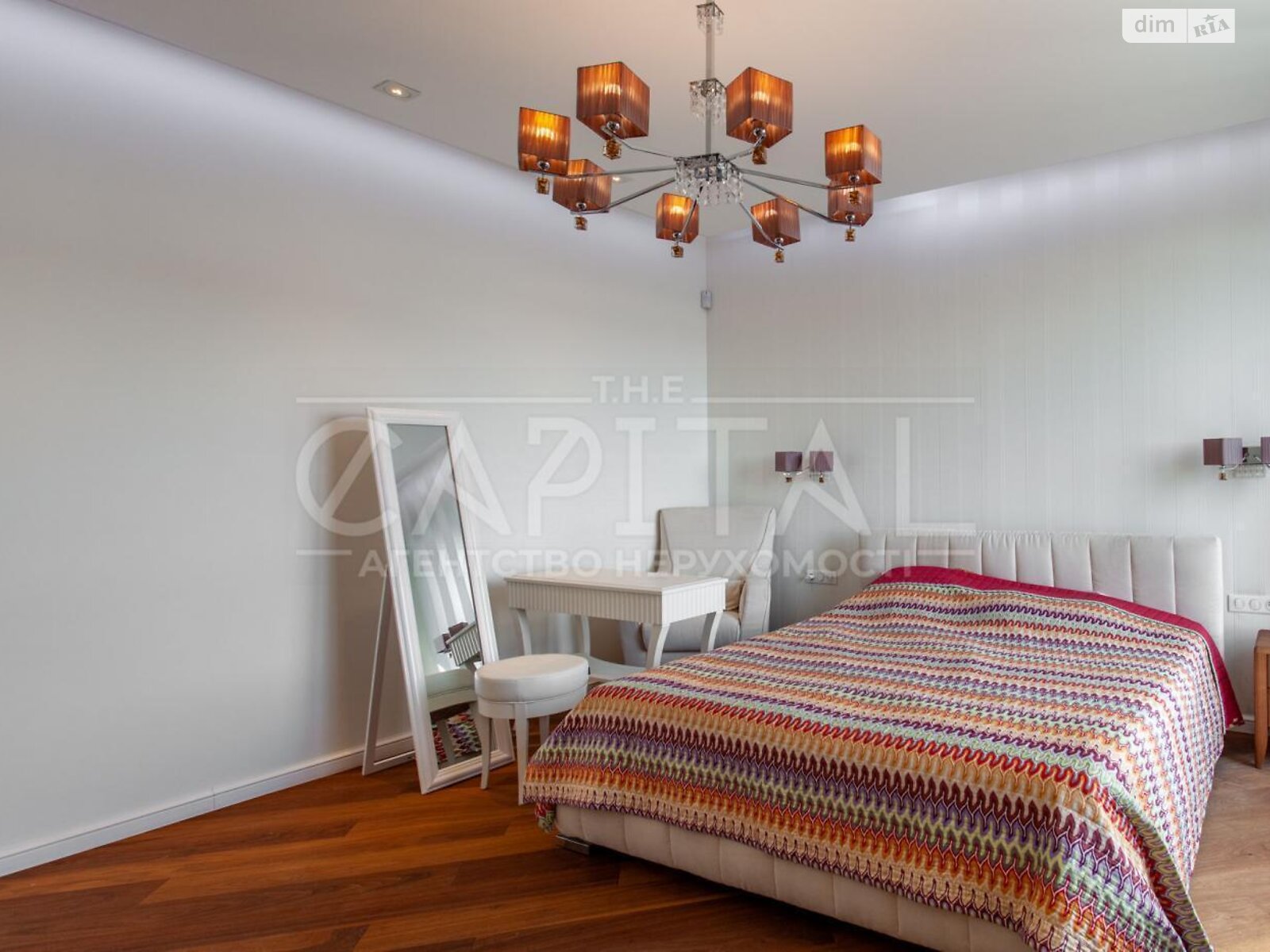 5-Room Apartment in Novopechersky Lipki Residential Complex