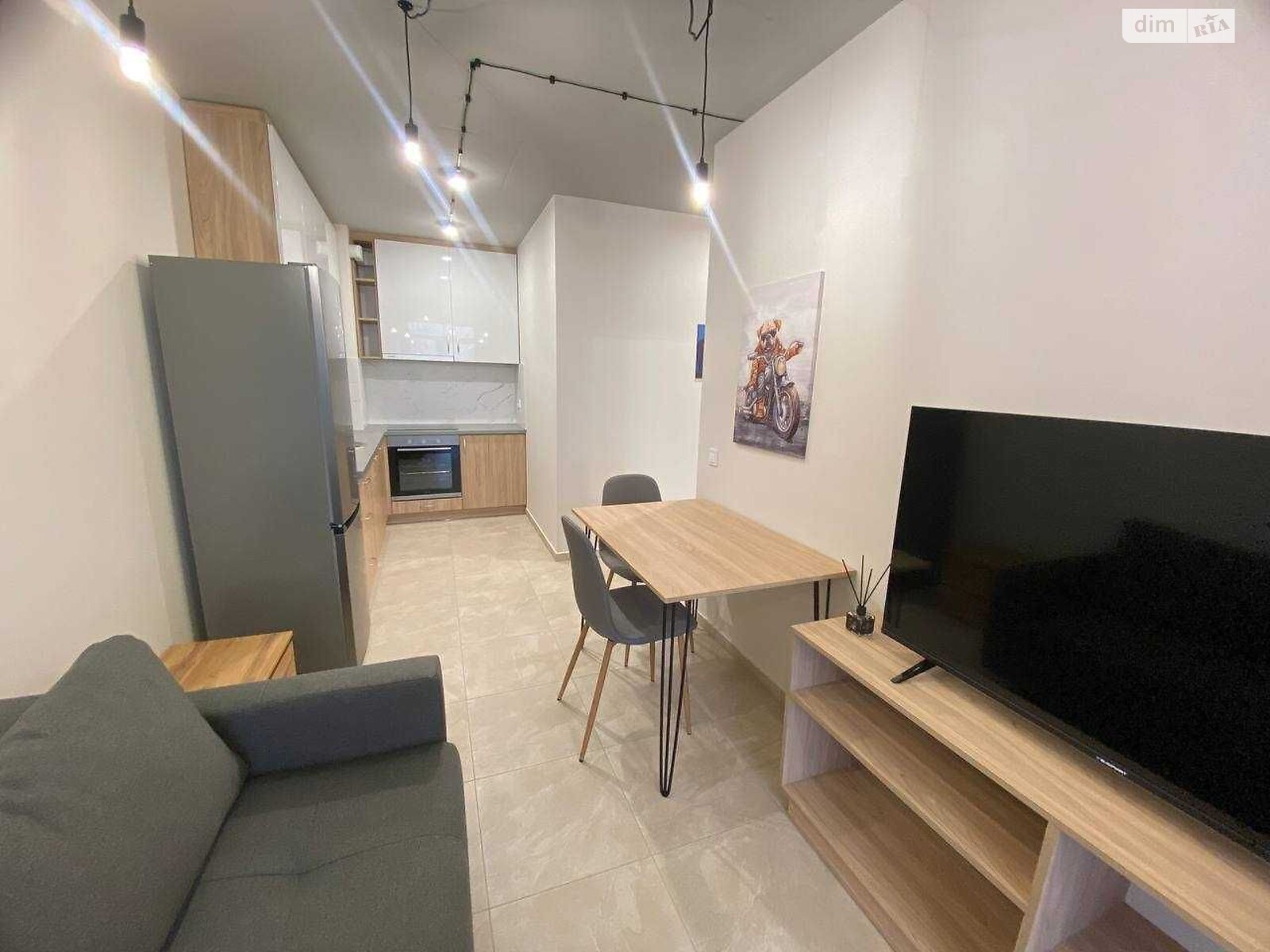 Spacious 1-bedroom apartment with designer renovation and new furniture