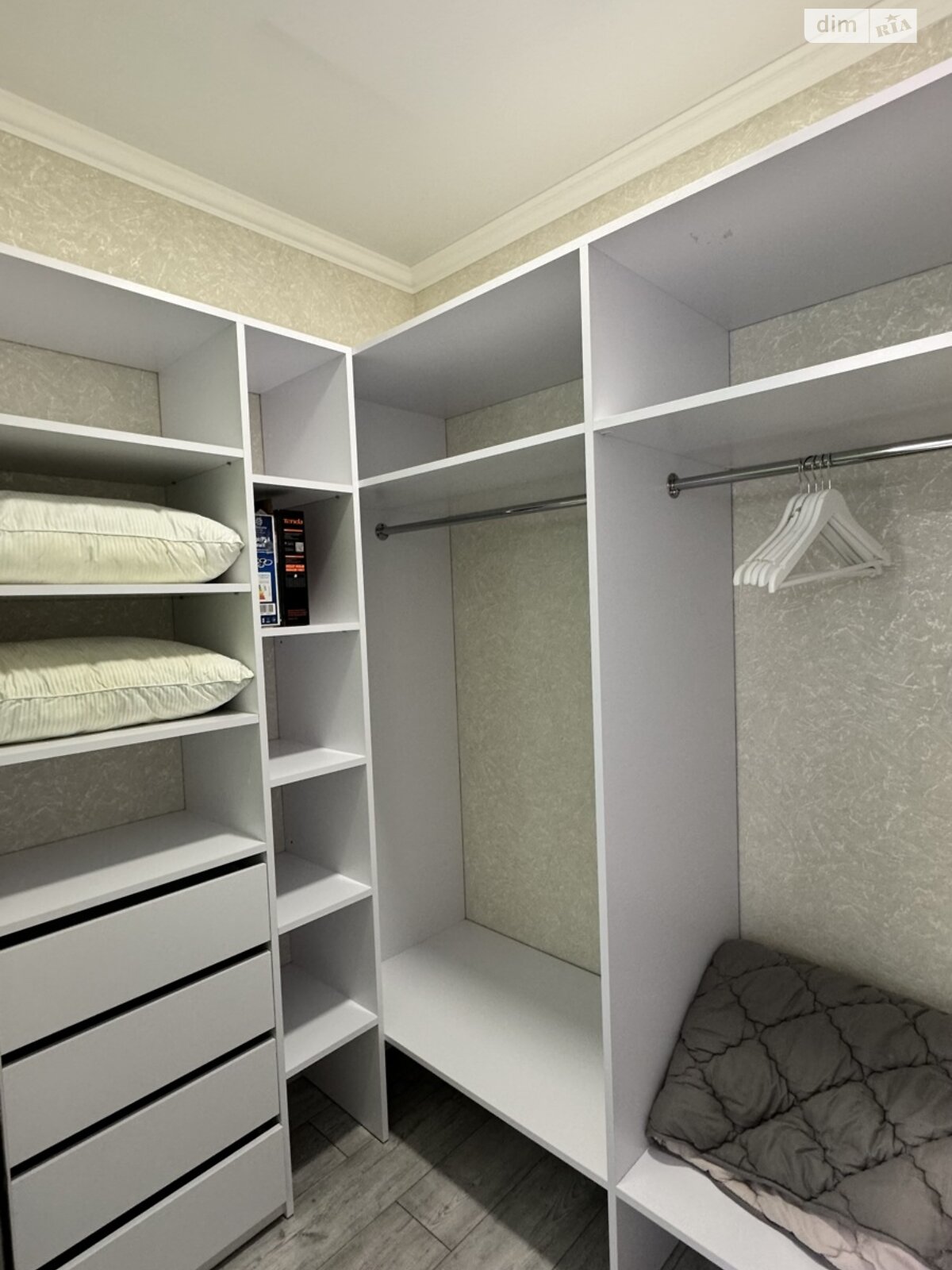 Comfortable Apartment with Individual Gas Heating in Podol District