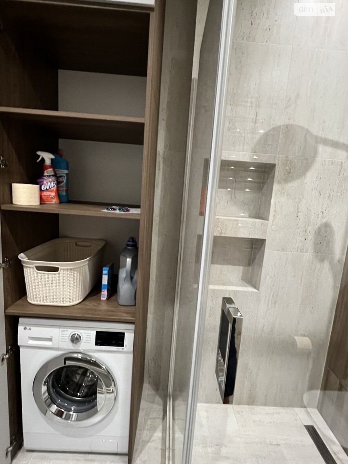 Studio Apartment with Bedroom in Avignon Residential Complex