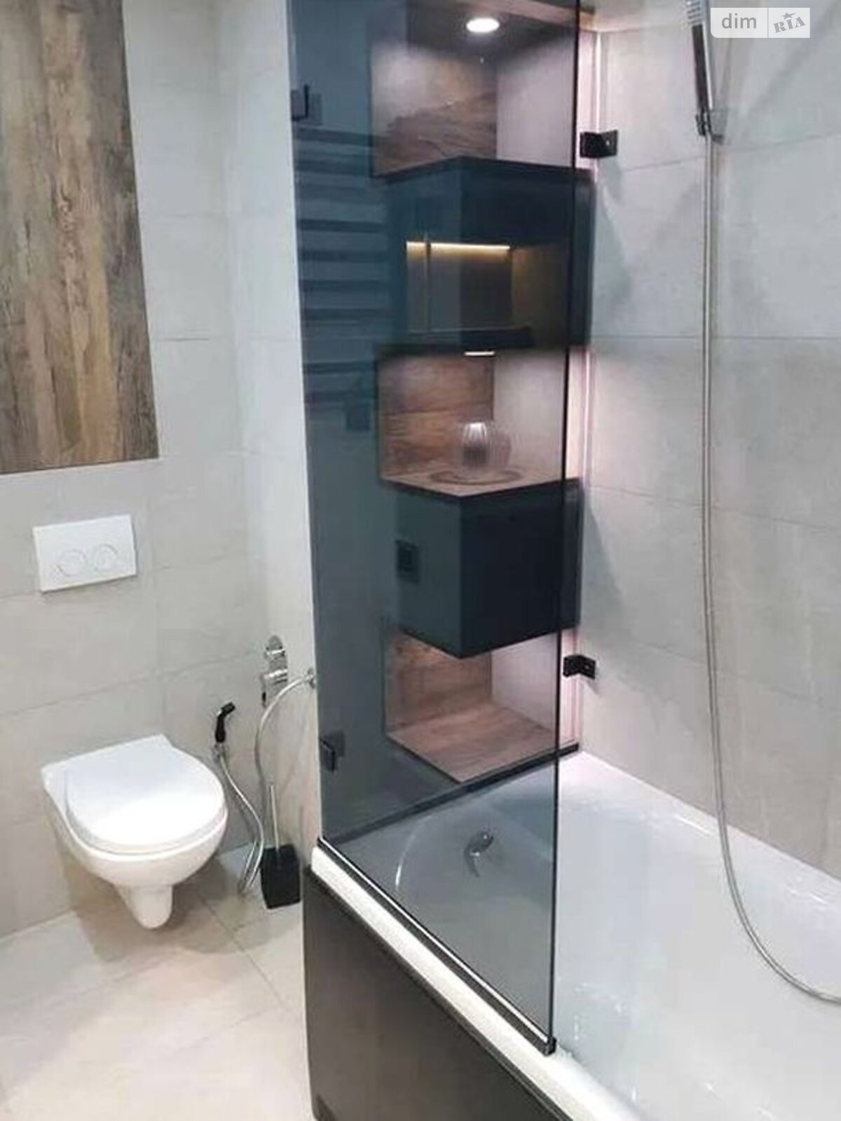 Fully Equipped Studio Apartment with Two Bedrooms and Large Bathroom