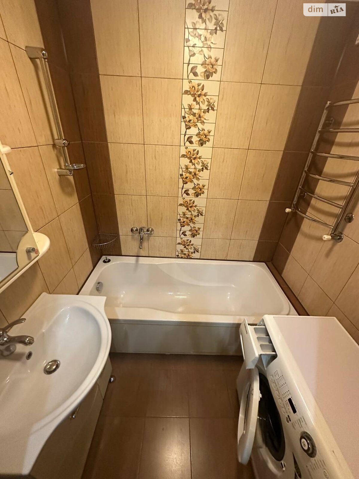 Cozy 1-Room Apartment on Nadrechna Street