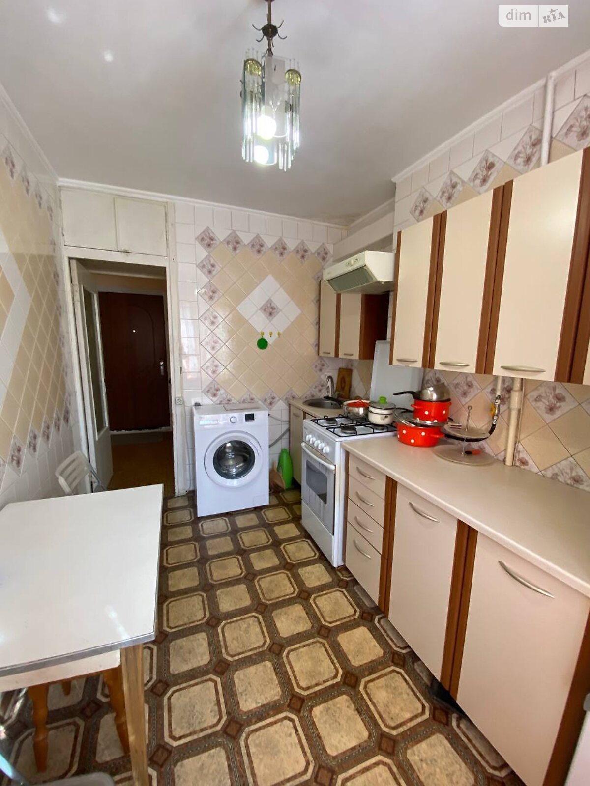 3-Room Apartment on Pobeda 3 Microdistrict