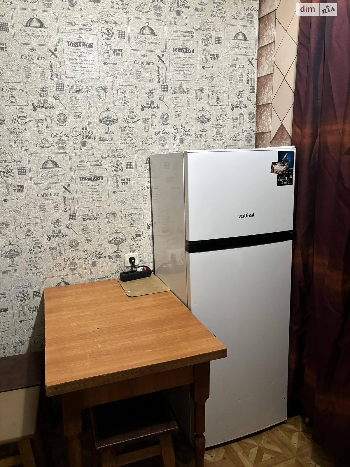 1-Room Apartment with New Furniture and Appliances