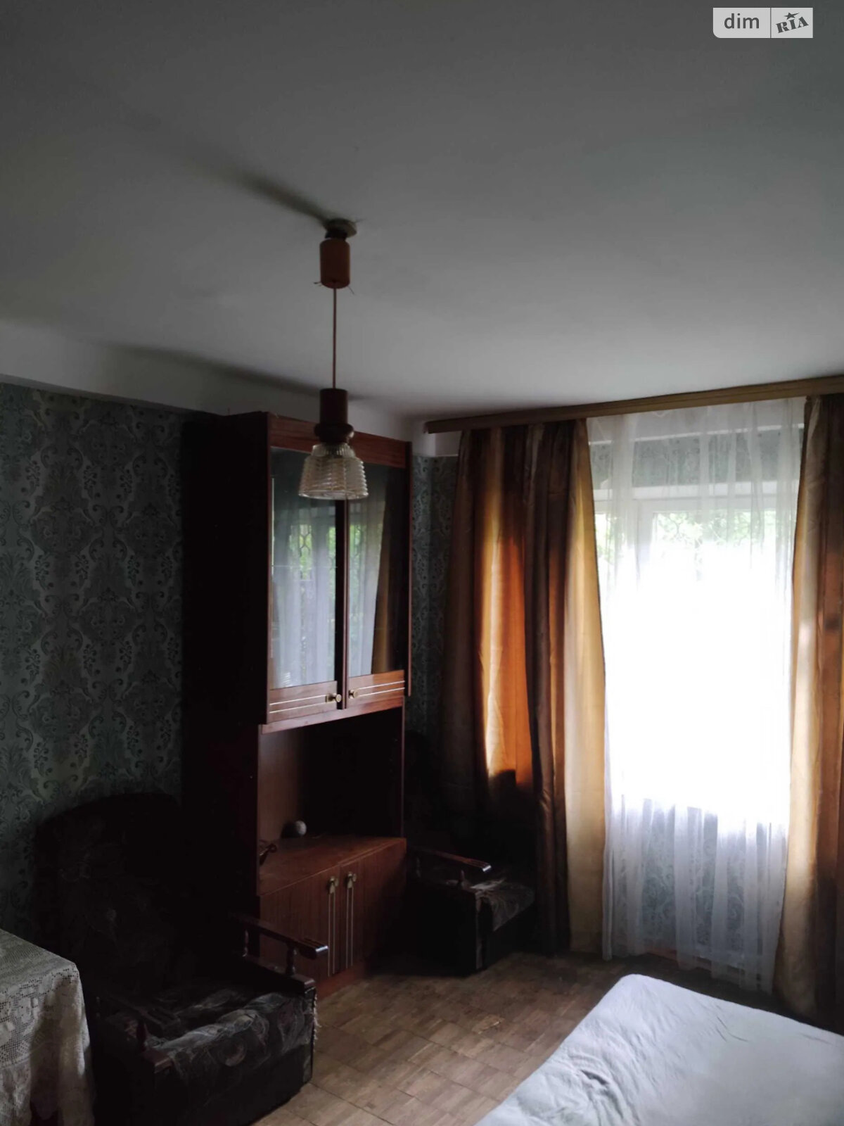 3-Room Apartment near Beresteiska and Dorohozhychi Metro Stations
