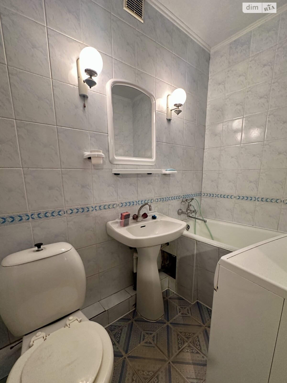 Two-room apartment on Aerospace (Gagarin) Avenue, well-equipped