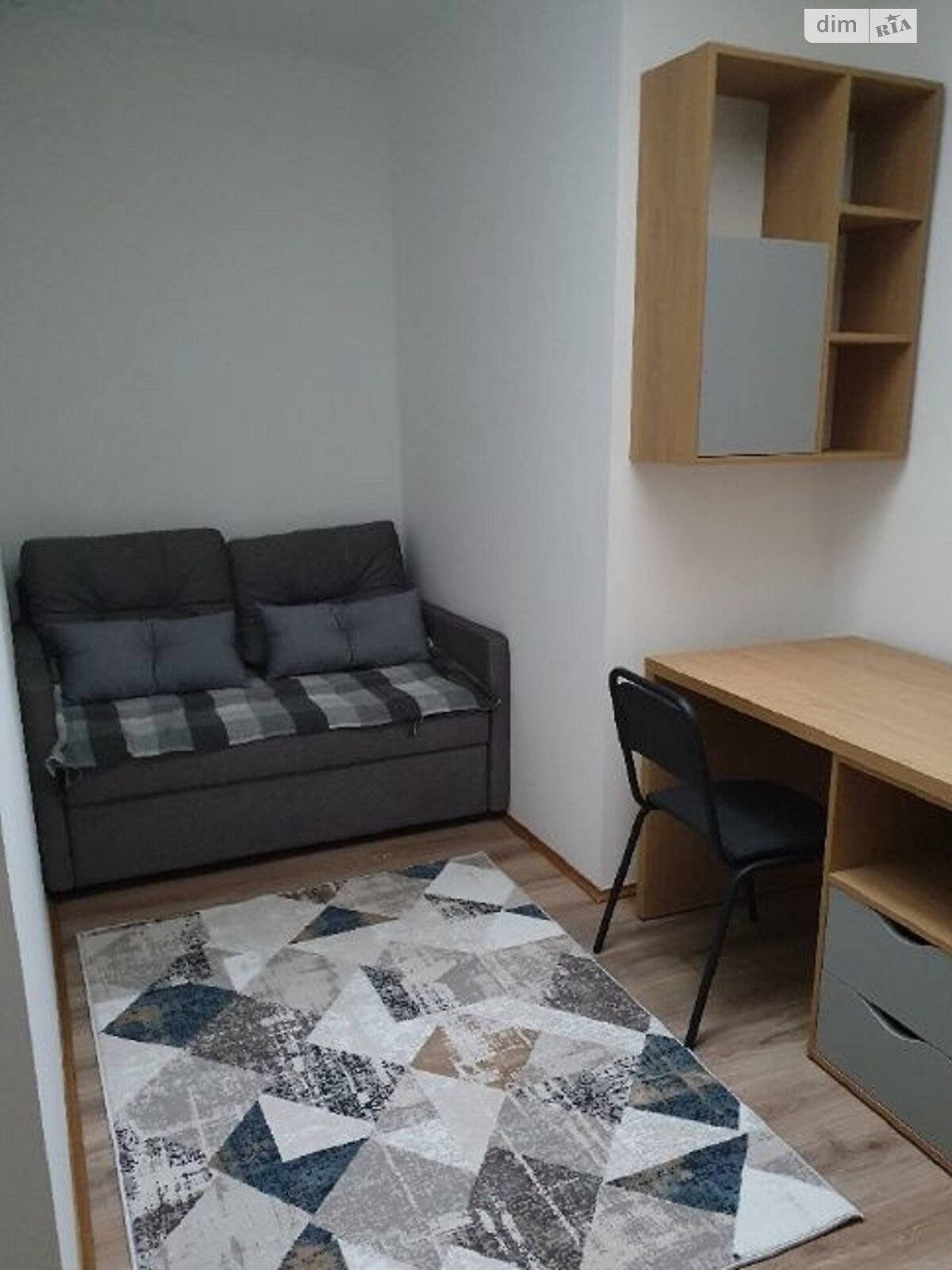 2-Level Apartment with Kitchen Studio, Warm and Spacious