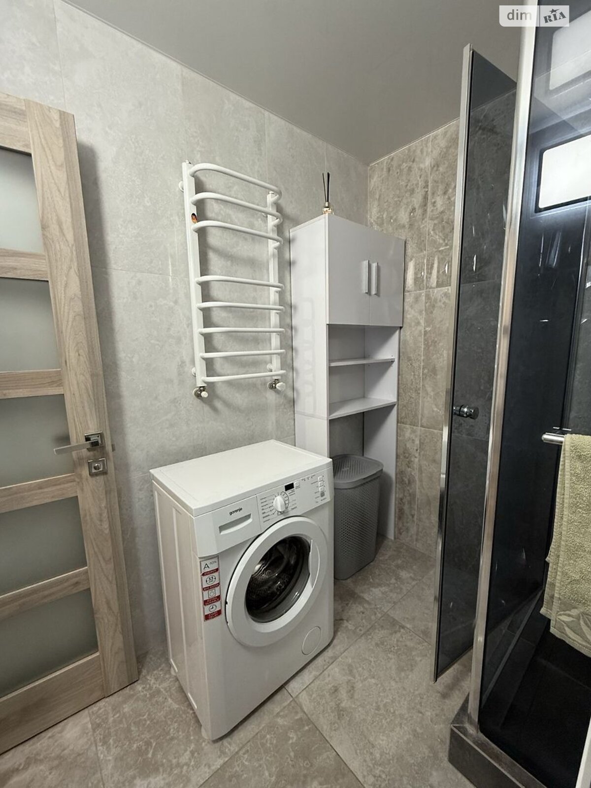 Bright and Spacious One-Bedroom Apartment in Telescope Residential Complex