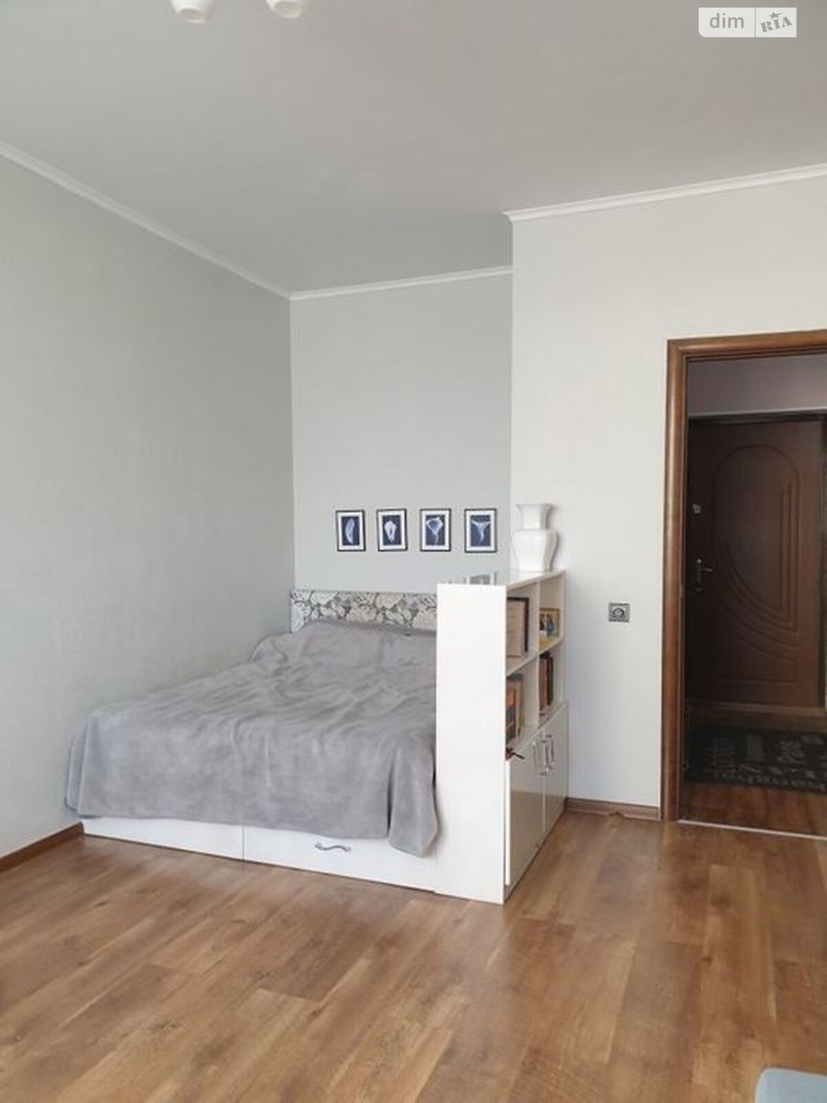 1-Bedroom Apartment in Yaskravyi Complex, Minsk Massiv