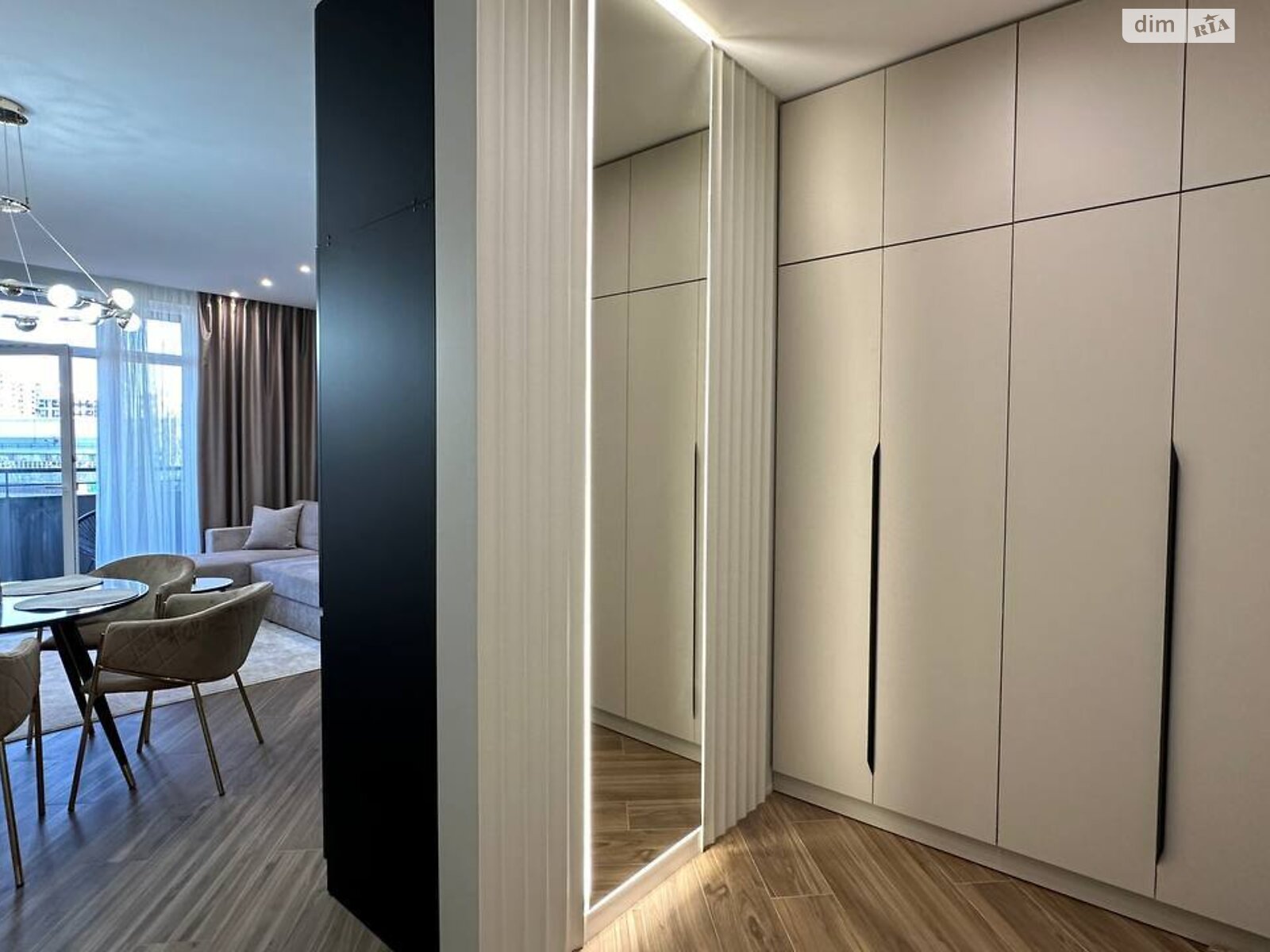 2-Bedroom Apartment in SOTA DUET Business Class Complex