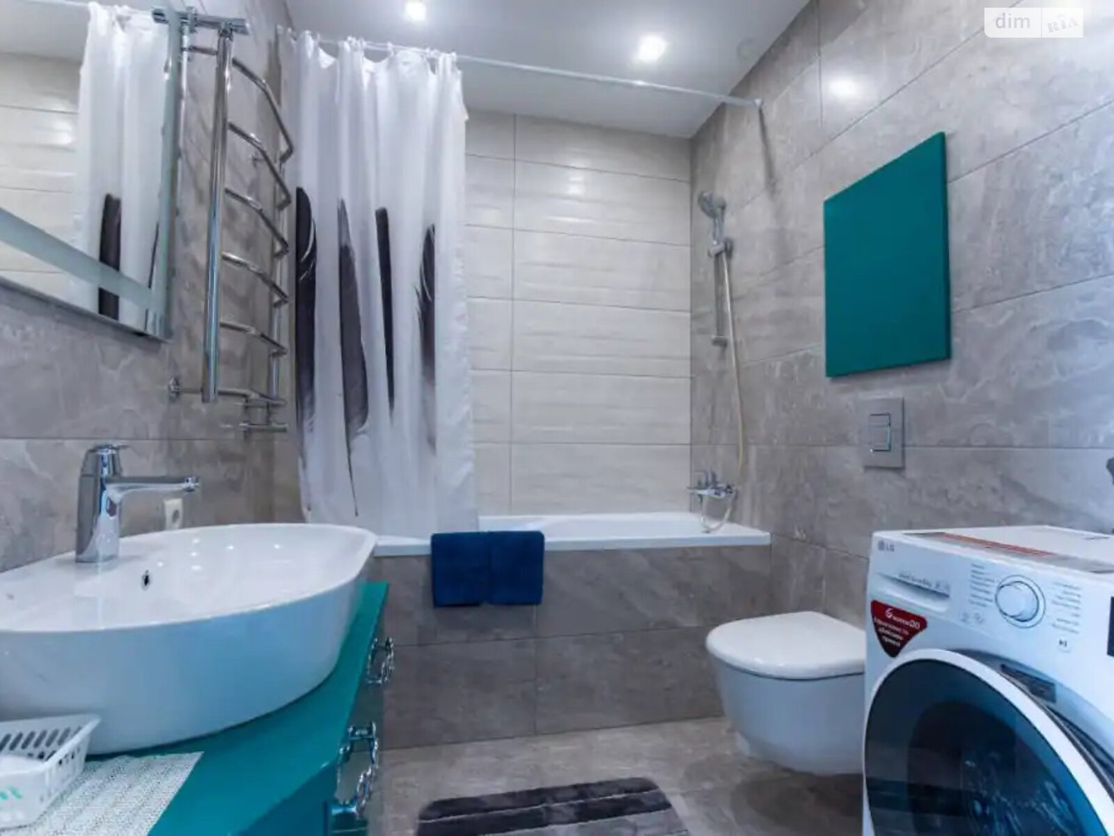 2-Room Apartment in River Park Complex with Modern Design