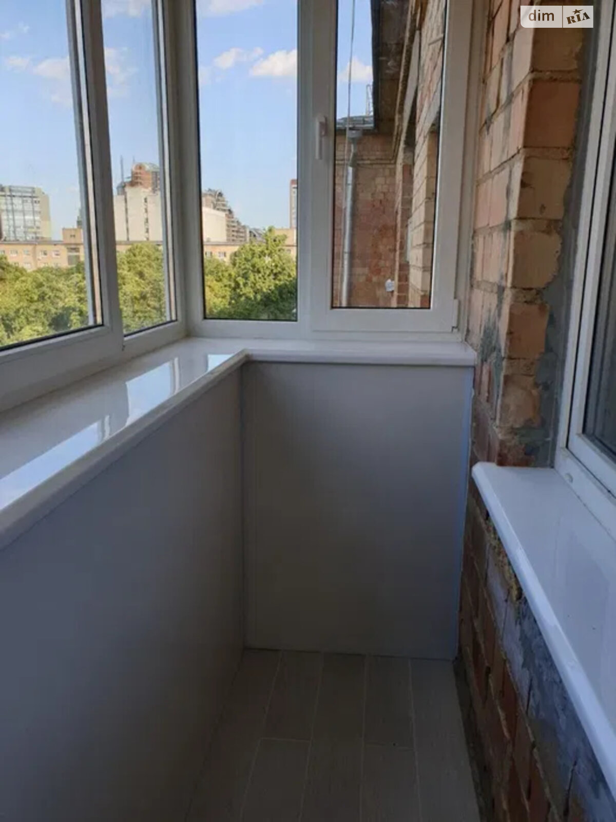 2-bedroom apartment in Lesi Ukrainki Boulevard, 8th floor