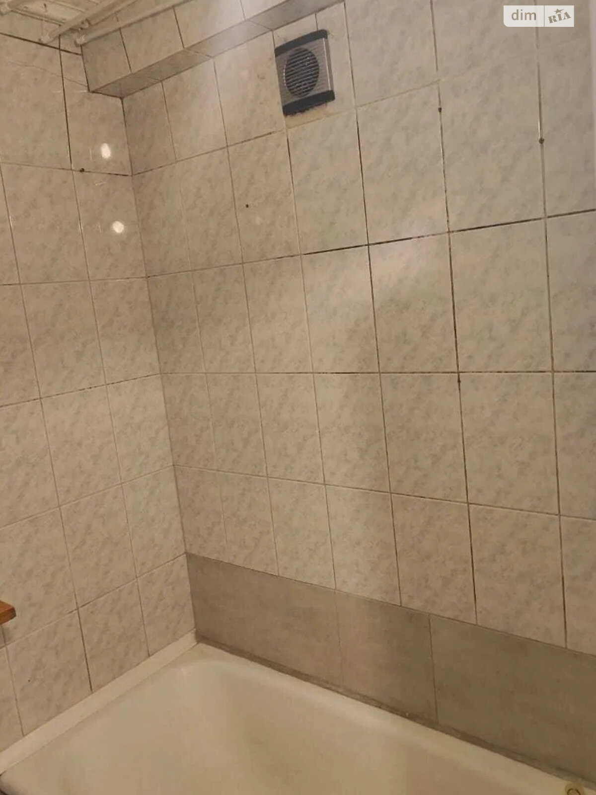 2-Room Apartment in Solomenskyi District, Kyiv