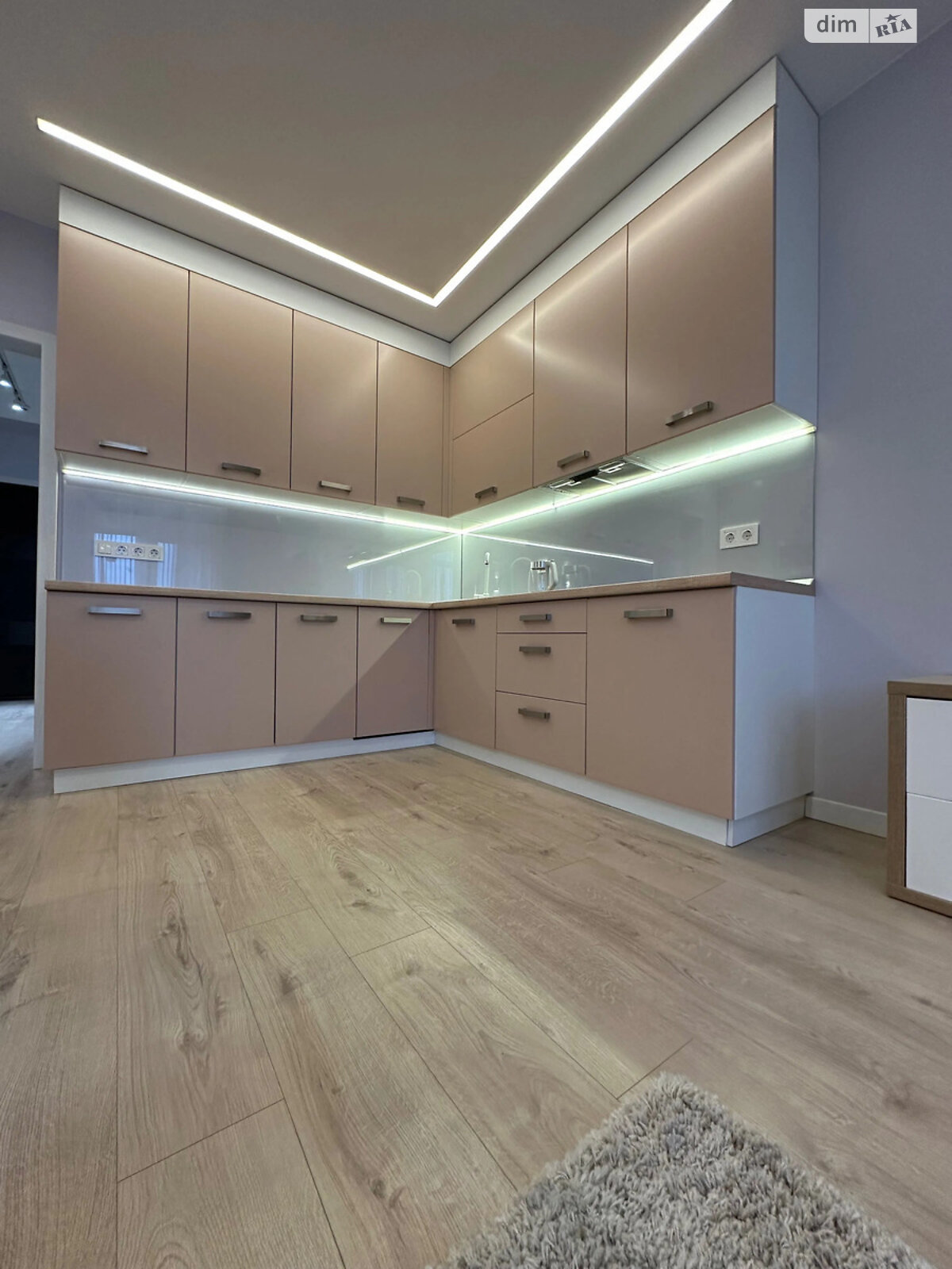 Cozy Apartment in Eleny Pchilky 3D, Tradytsii Complex