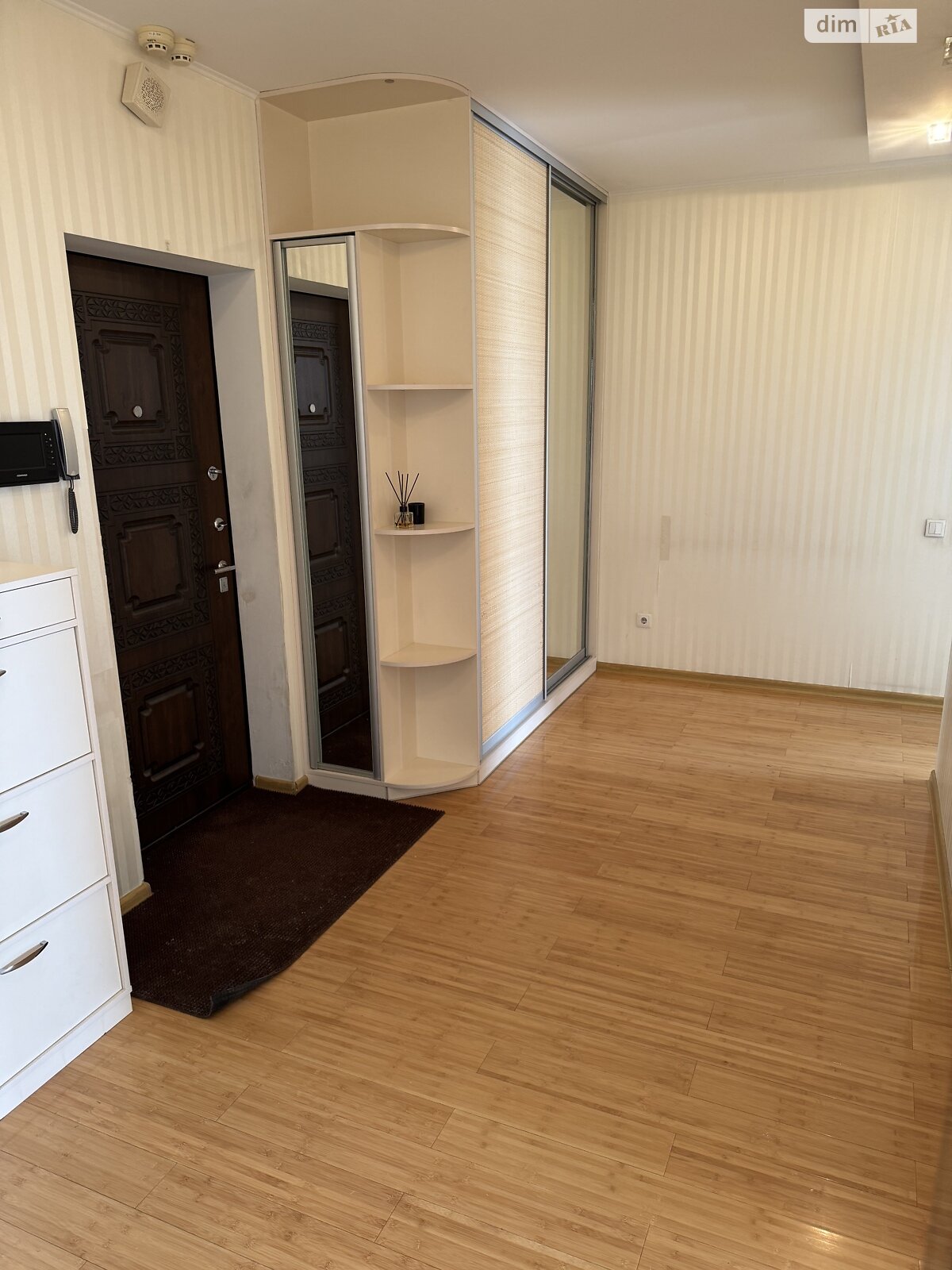 Apartment with Great View in Golosiyevo Complex, 21st Floor, Fully Furnished