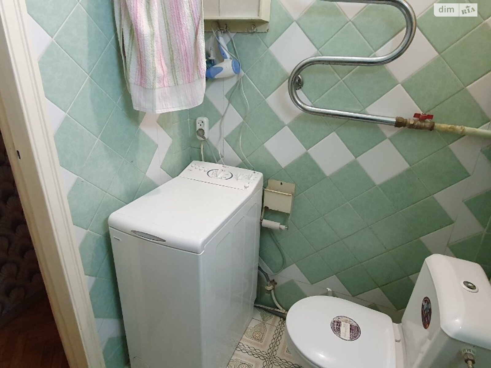 3-Room Apartment in Kurenivka, Popova Street, Obolonsky District