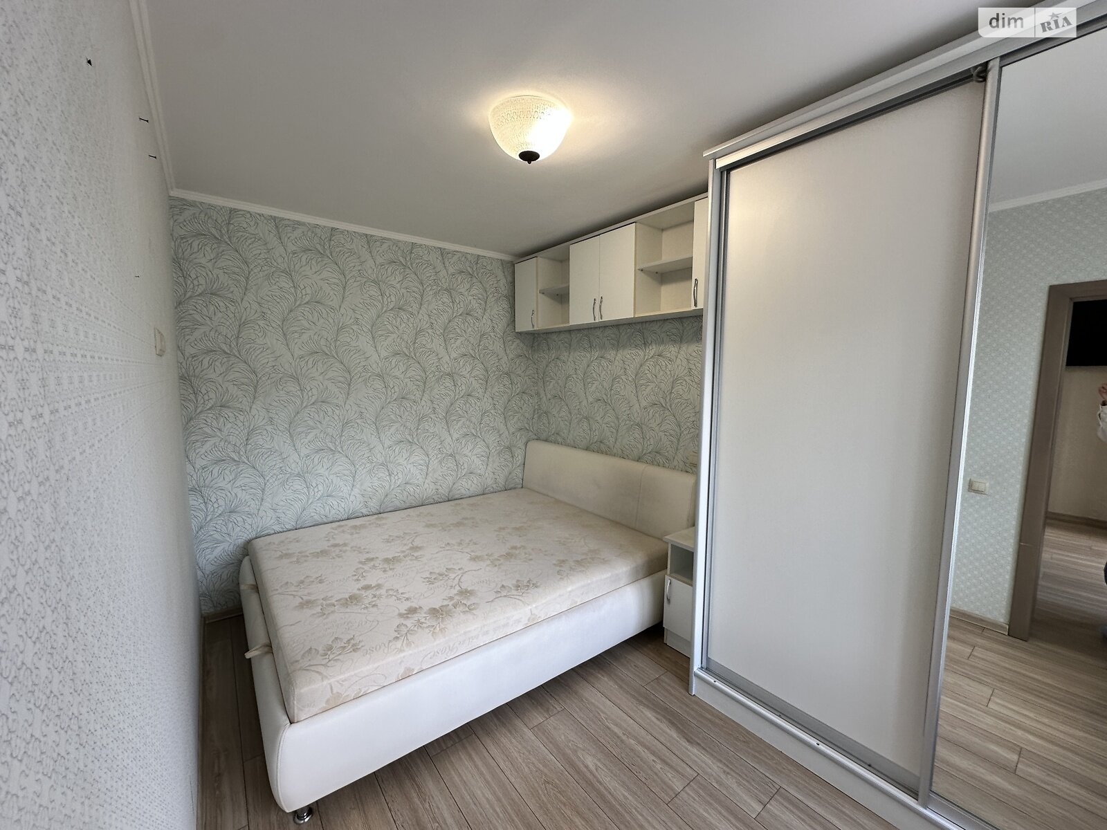 2-Room Apartment near Park, Suitable for Couple/Students
