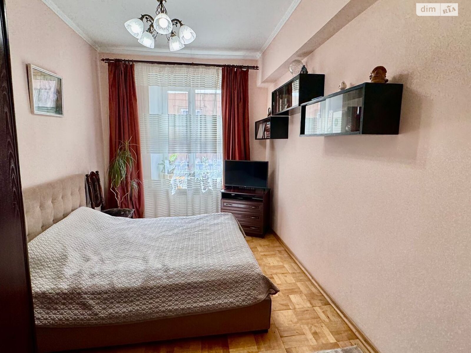 2-bedroom apartment in the heart of Lviv, near Opera Theater