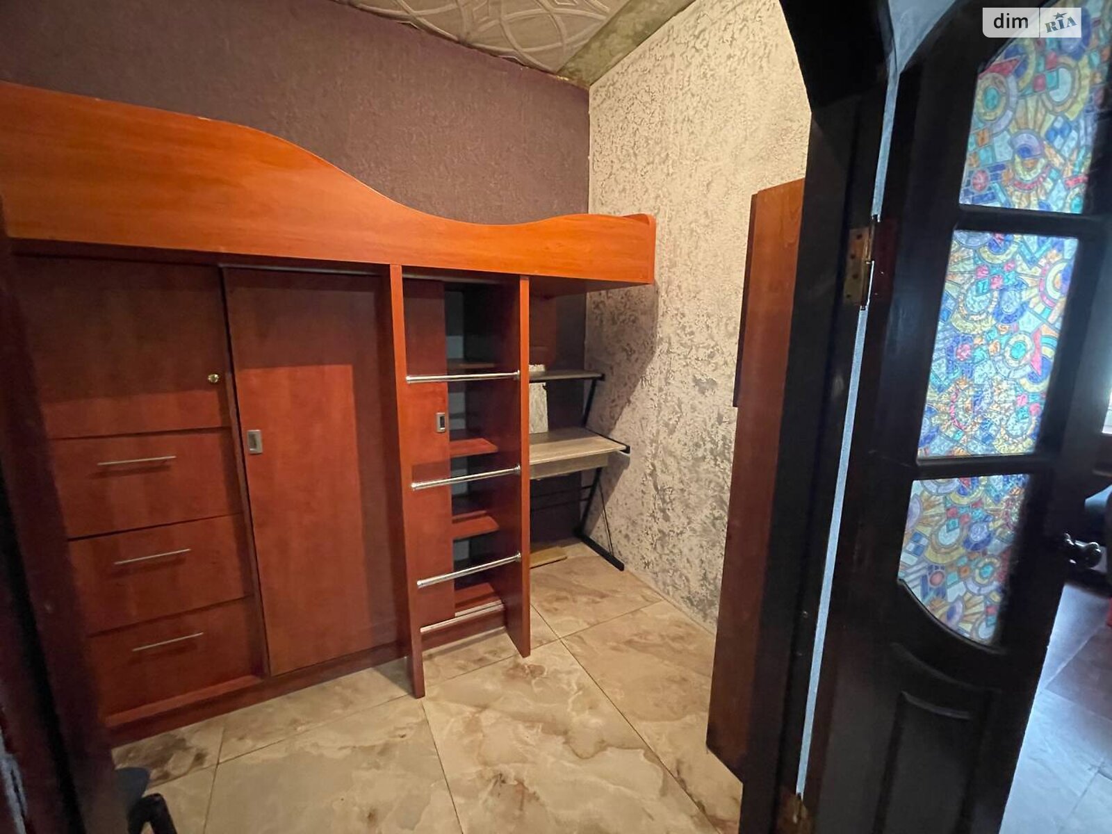 3-Room Apartment on Aerospace Avenue near Tavria V