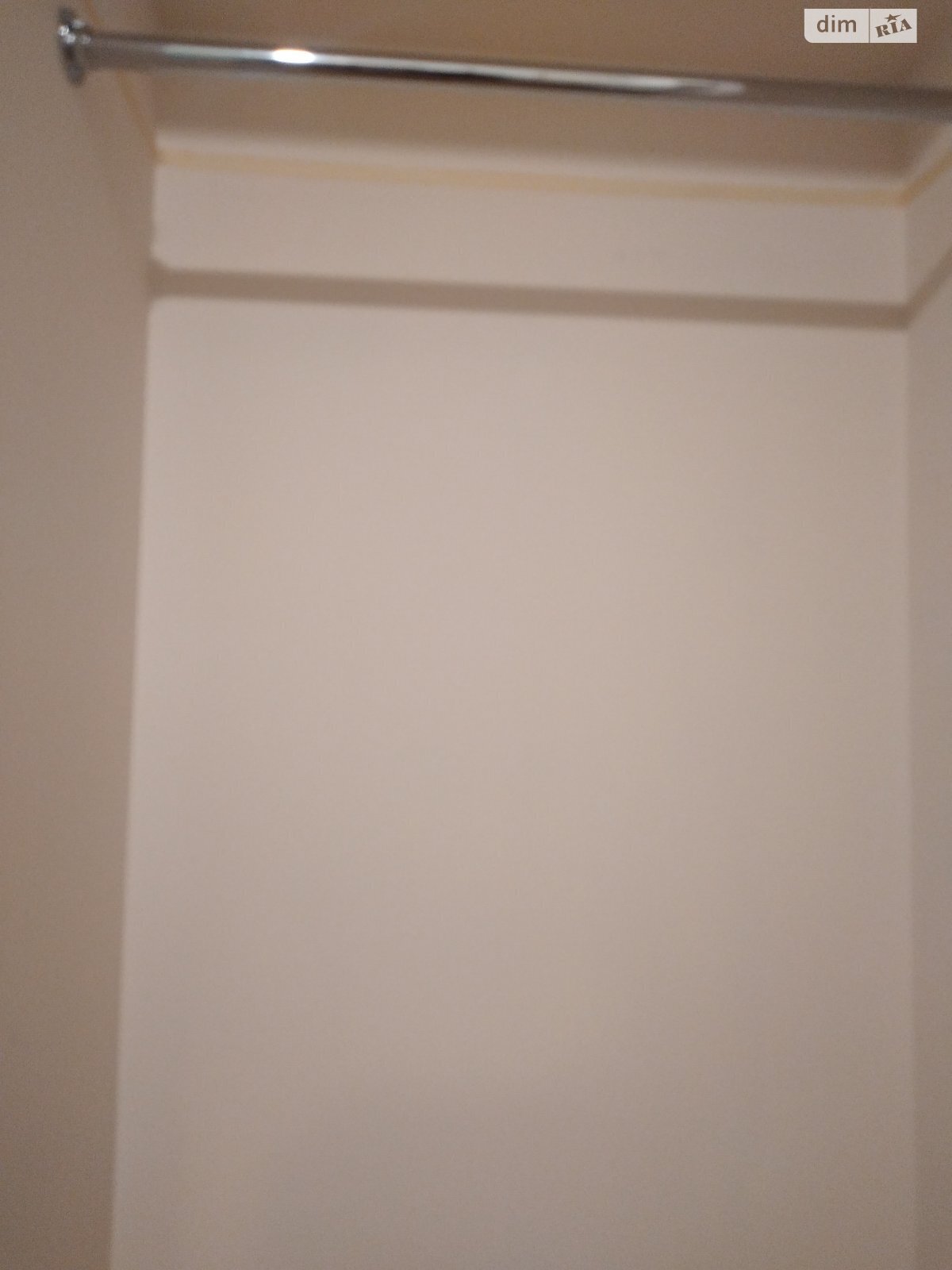 2-Room Apartment near Darnytsia Metro with Full Amenities