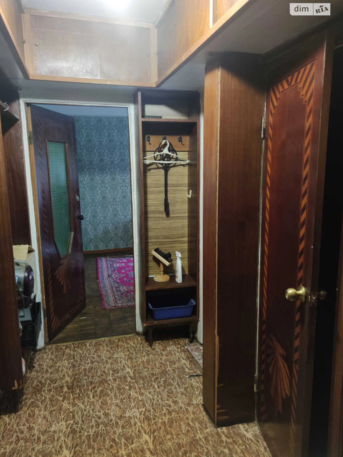 3-Room Apartment near Beresteiska and Dorohozhychi Metro Stations
