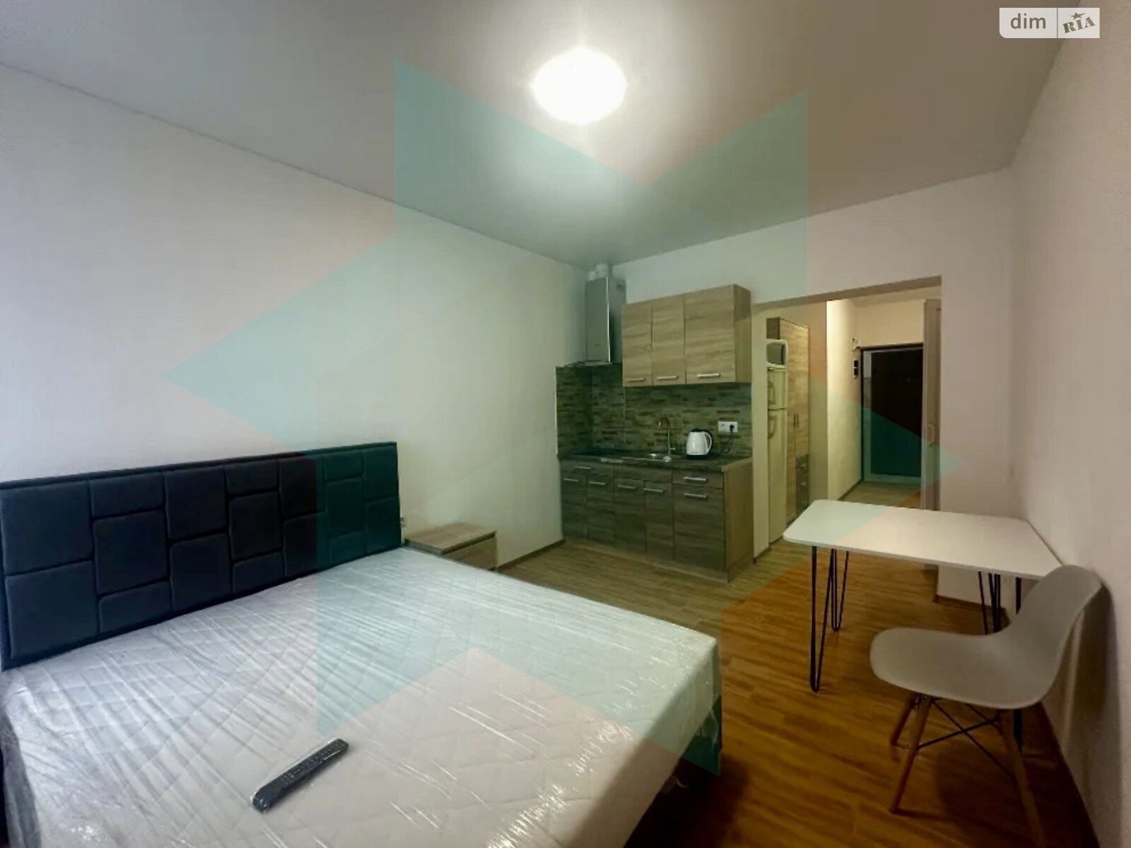 1-Room Apartment near Park, Central Location, Pet-Friendly