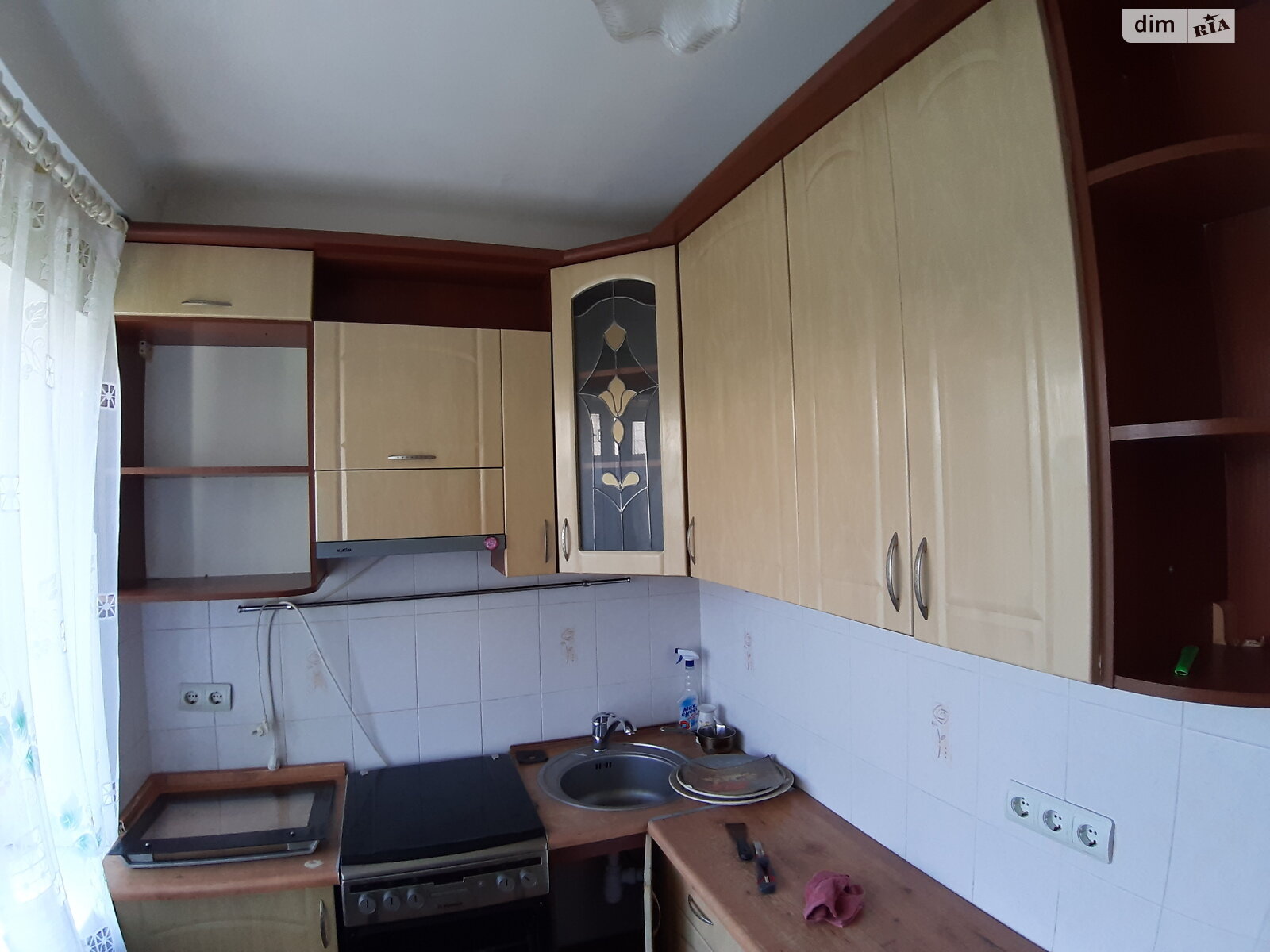1-Bedroom Apartment on Prazka Street, Darnytsia Square, Dniprovskyi District