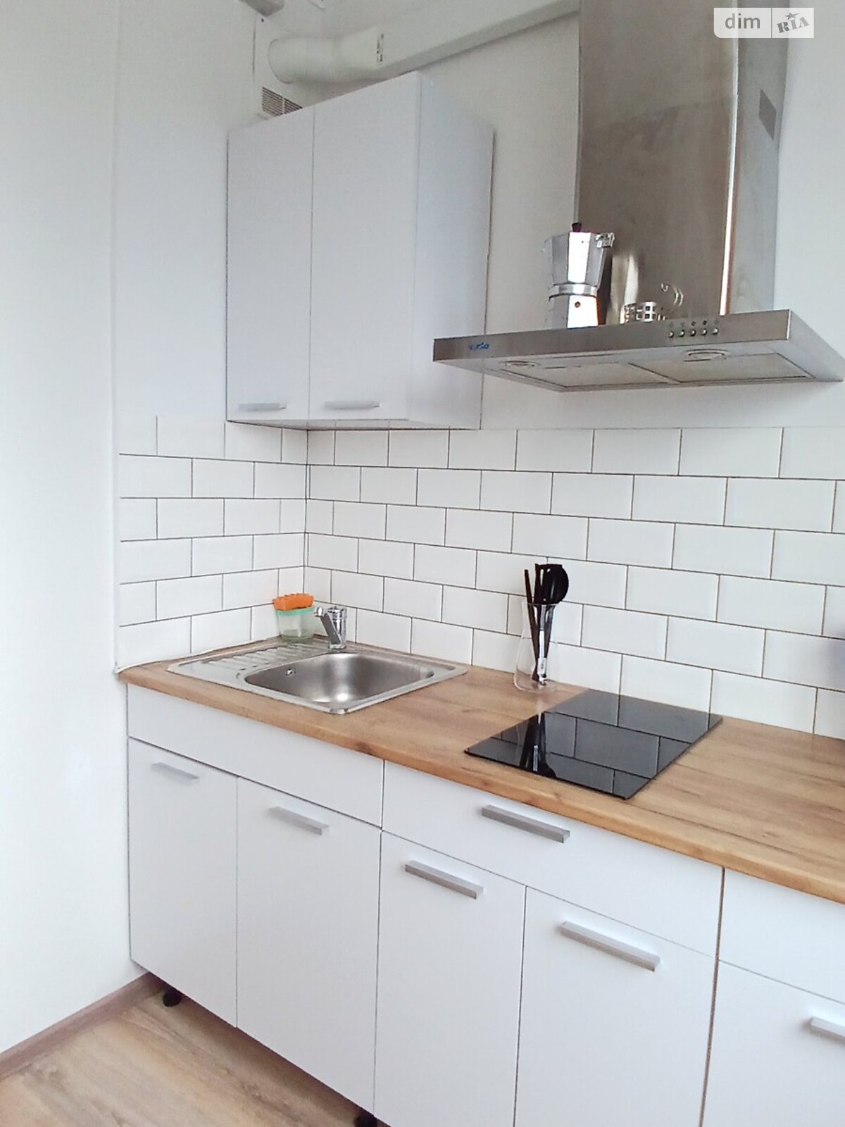 1-Room Apartment near Alekseevskaya Metro, Akhsarova Street