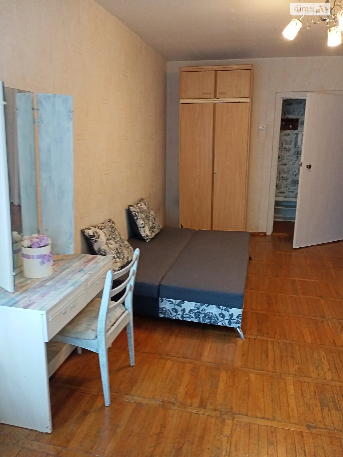 1-кімнатна квартира на Тополь-1, з гарним ремонтом та чудовим розташуванням
