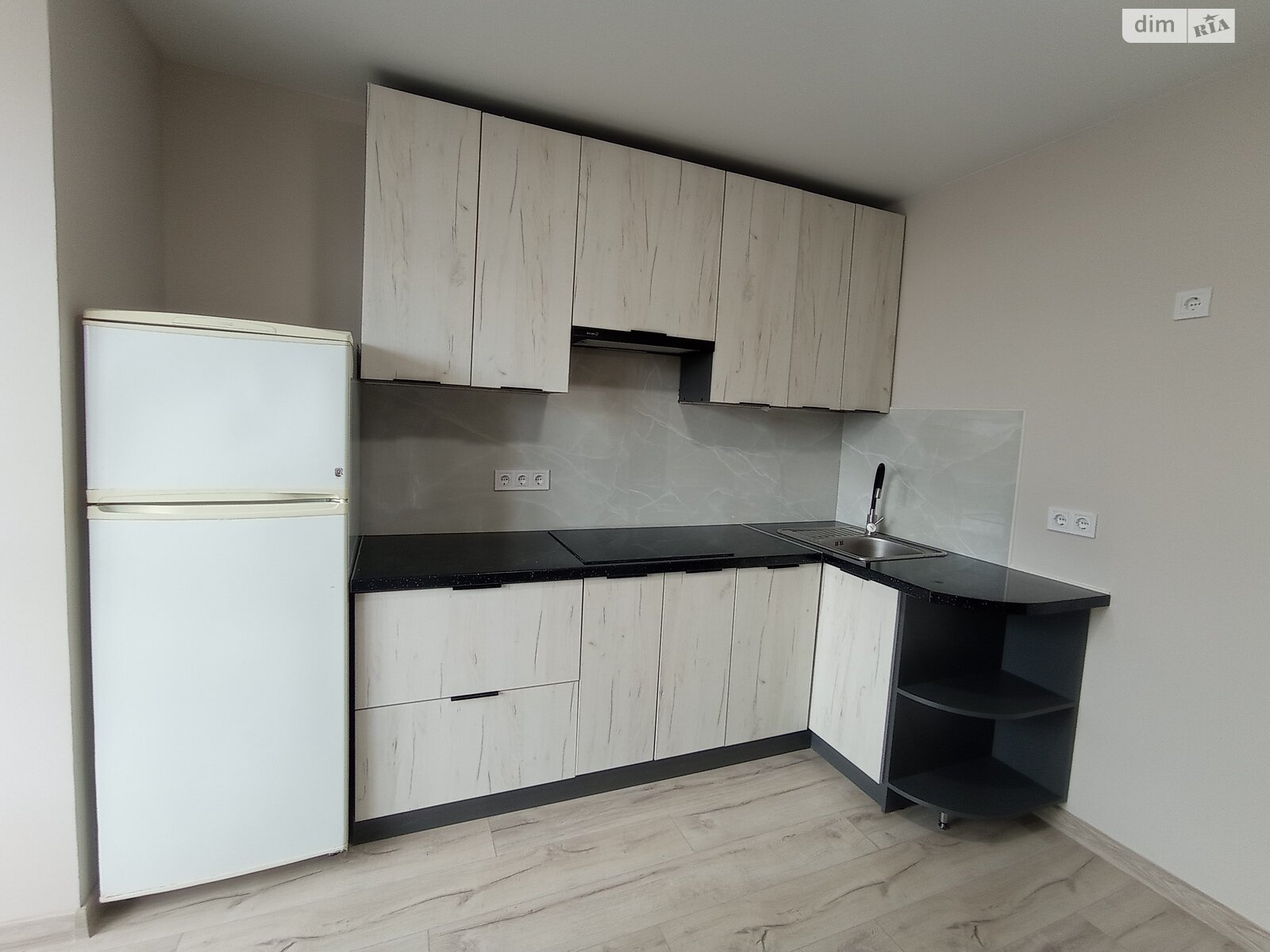 1-bedroom apartment on Yangelya Street, new renovation, fully furnished