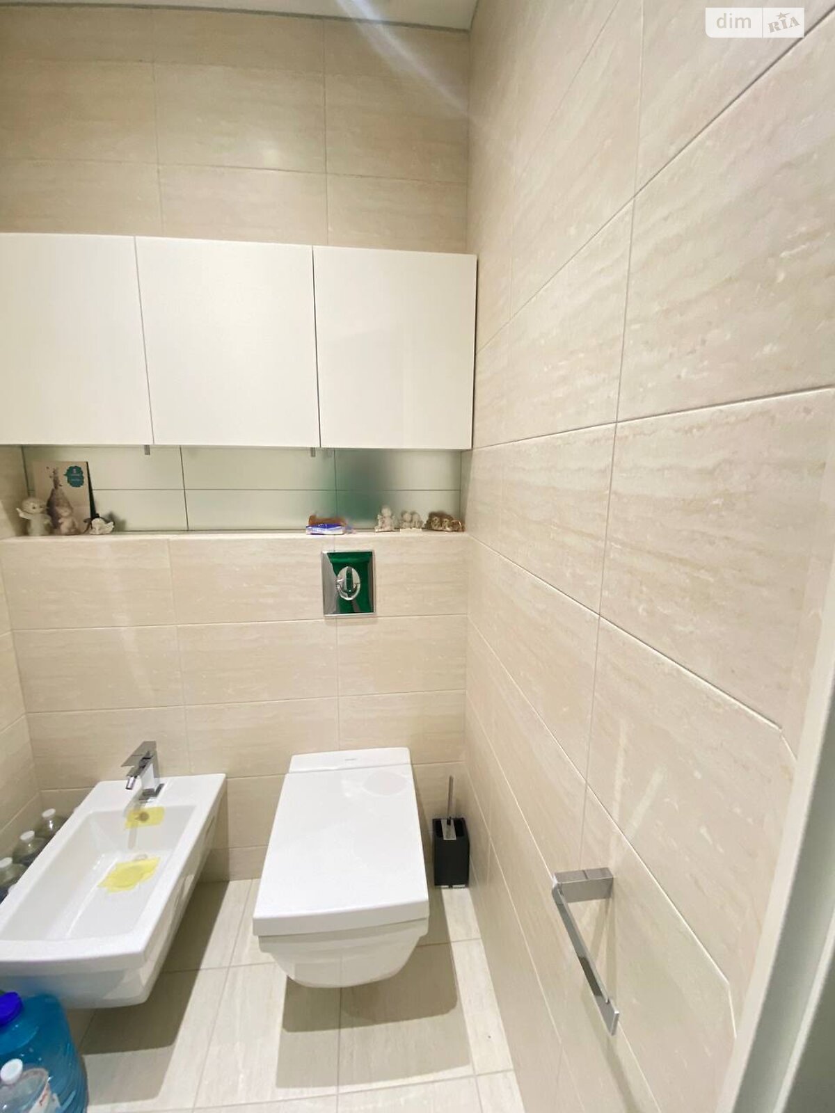 2-Room Studio Apartment in Svyatoshynskyi District