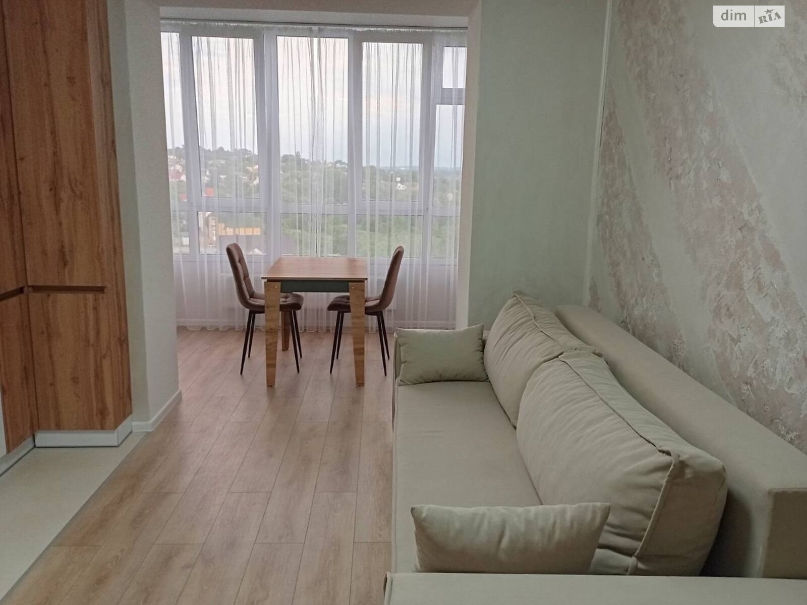 1-Bedroom Apartment with Large Kitchen, Spacious Layout