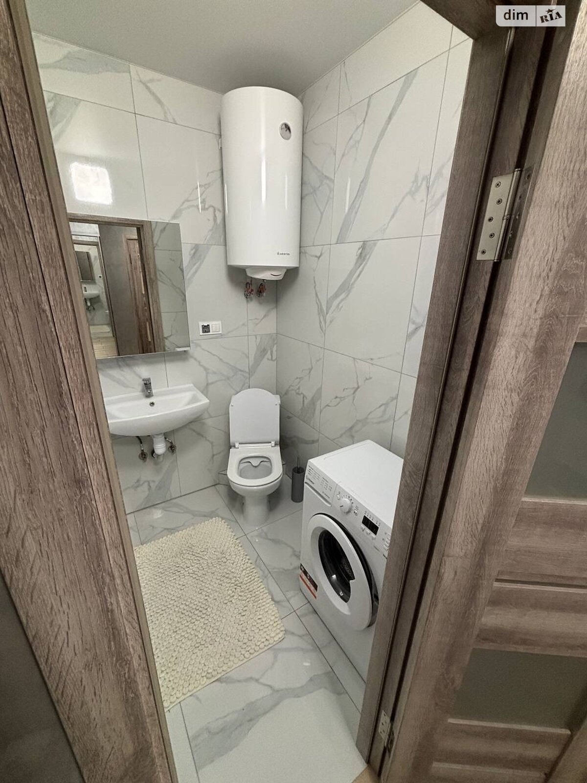 1-Bedroom Apartment in Modern Residential Complex Near Bug River