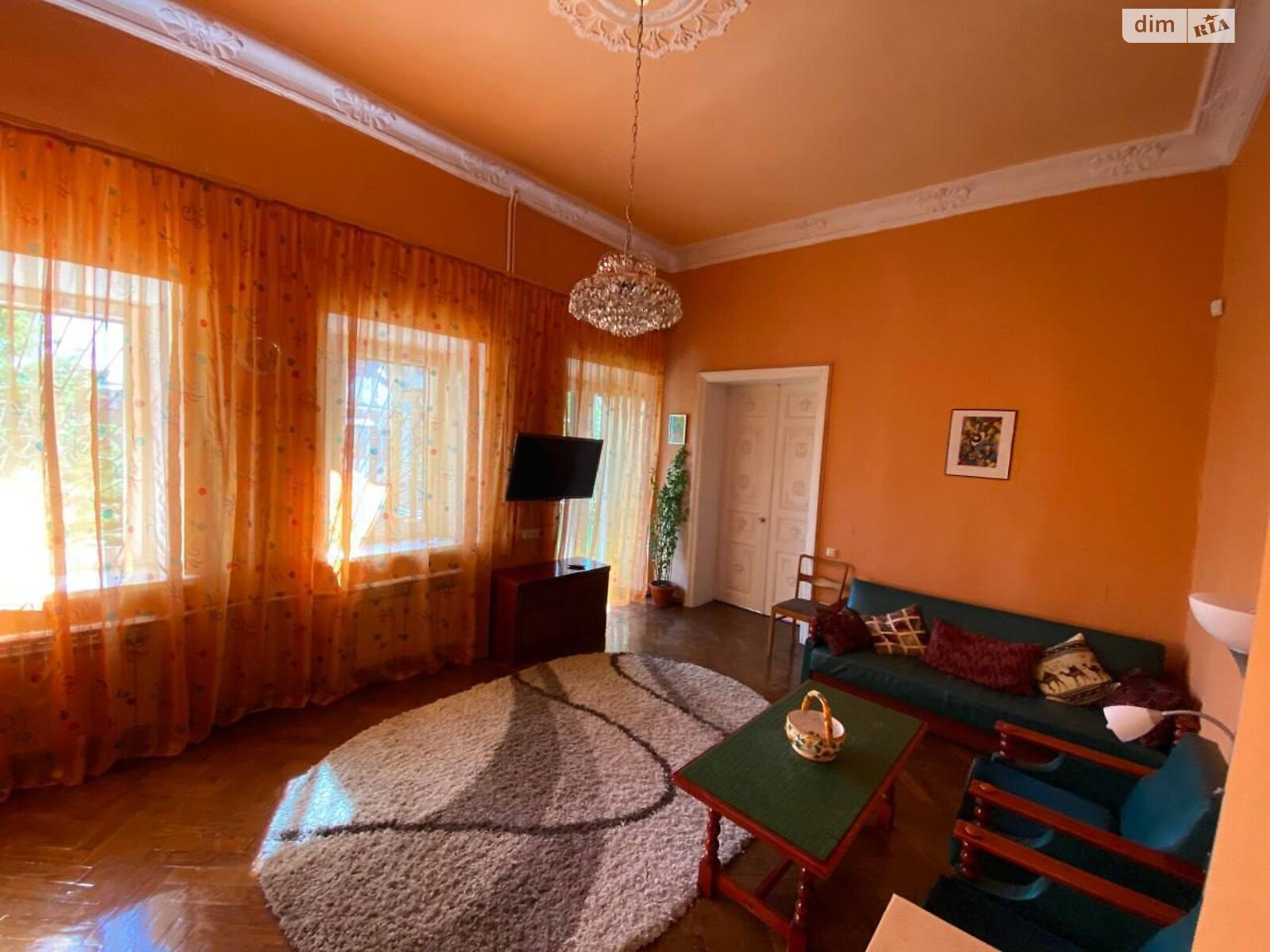 Three-room apartment in the historic center of Odessa
