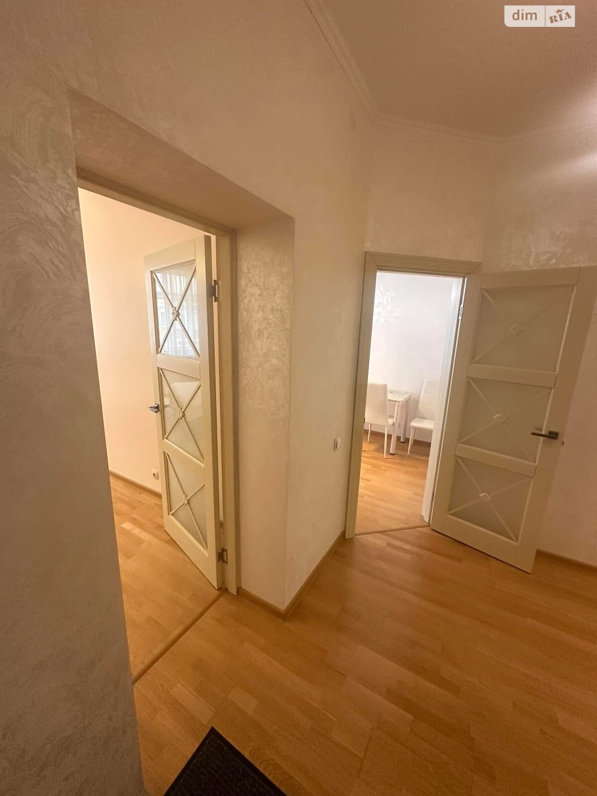 2-Bedroom Apartment near Park with Modern Amenities