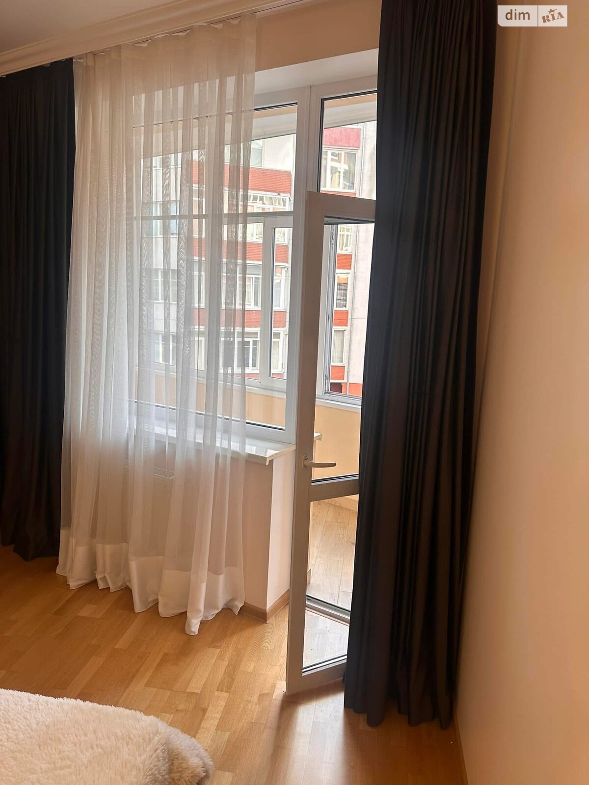 2-Bedroom Apartment near Park with Modern Amenities