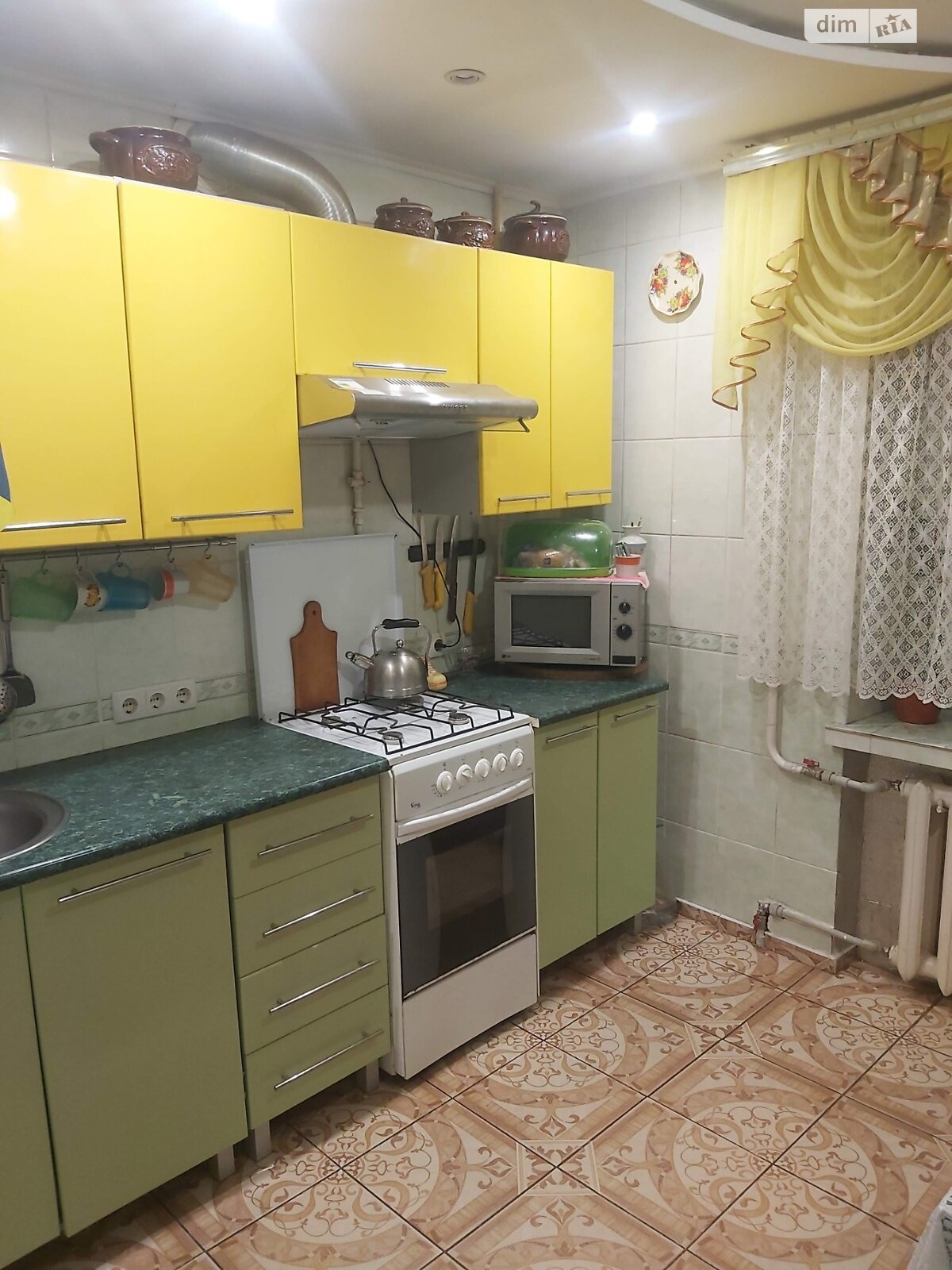 1-кімнатна квартира в районі 'Мрія', з повним меблюванням, поруч із транспортом