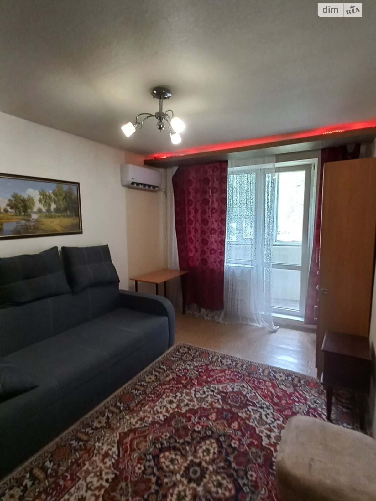 Two-room apartment on Alekseevka, 3rd floor of 9-story building